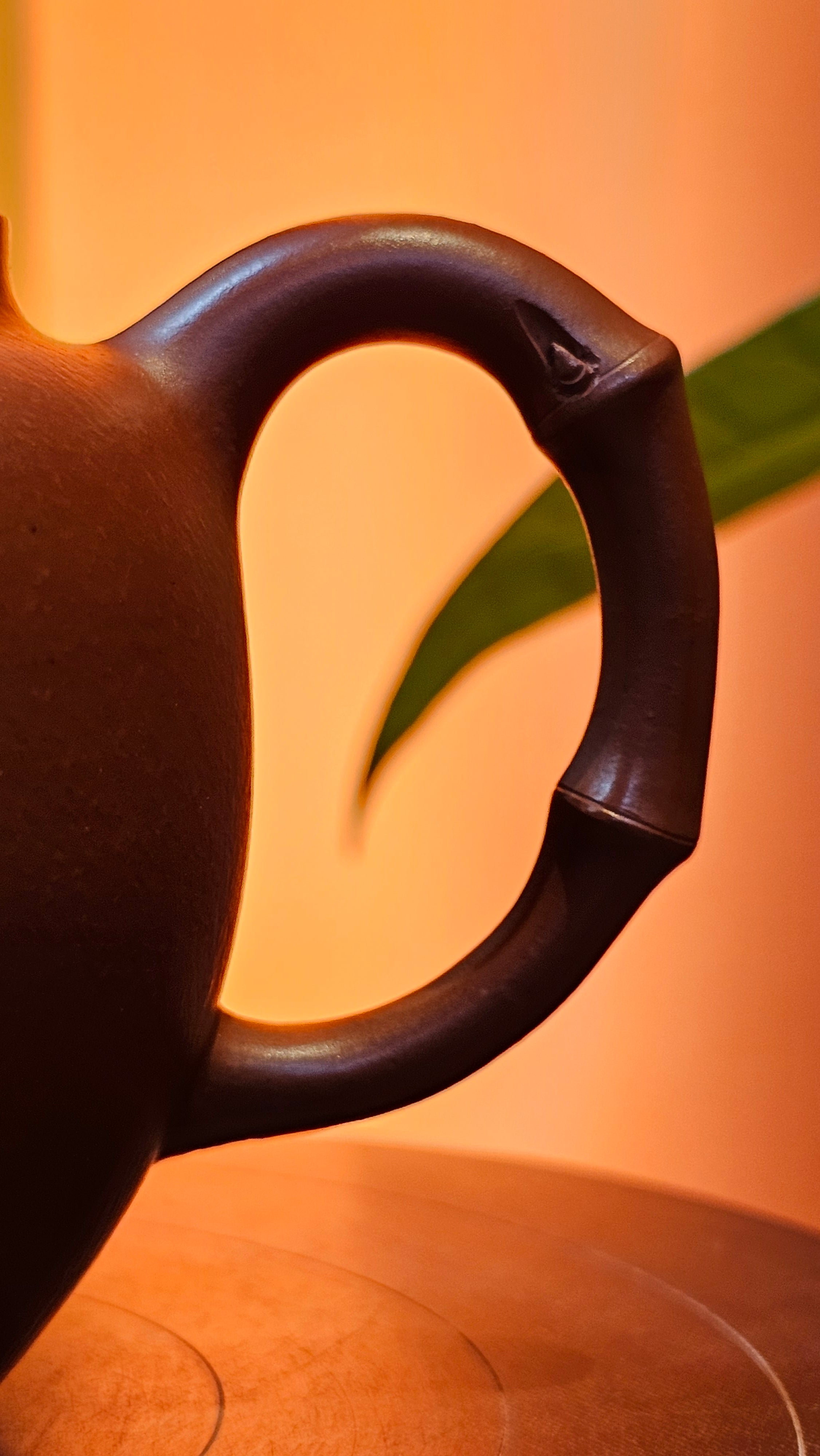 《高风亮节》"Gao Feng Liang Jie",  226.0ml, Ornate 花器! ~ Xiao Mei Yao Zhu Ni 小煤窑朱泥,  by Craftsman Shi Yun 石芸 ~!Congratulations to Mr L.C.! 0217hrs 5th Nov 2025, Taylors! SC!