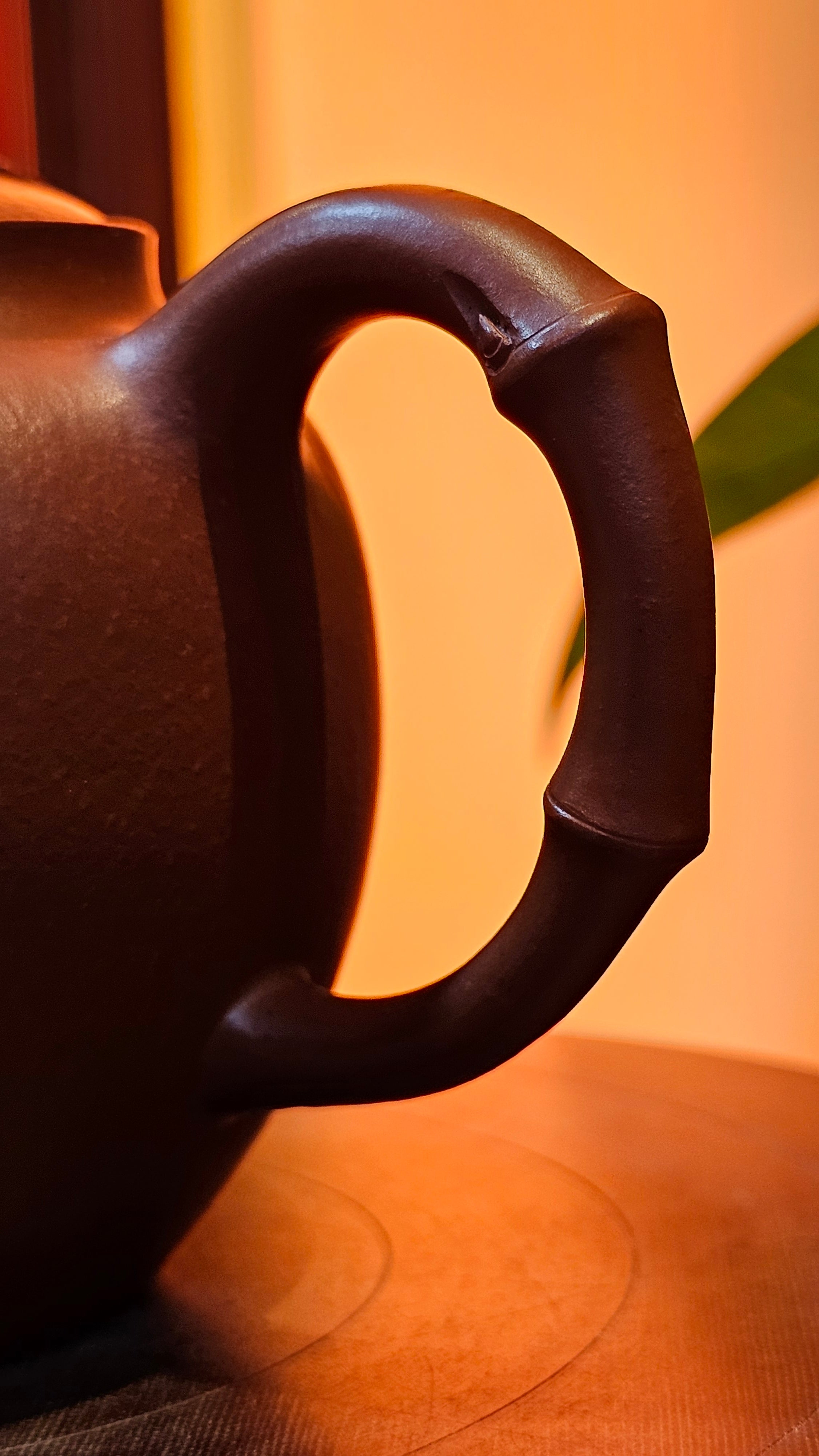 《高风亮节》"Gao Feng Liang Jie",  226.0ml, Ornate 花器! ~ Xiao Mei Yao Zhu Ni 小煤窑朱泥,  by Craftsman Shi Yun 石芸 ~!Congratulations to Mr L.C.! 0217hrs 5th Nov 2025, Taylors! SC!