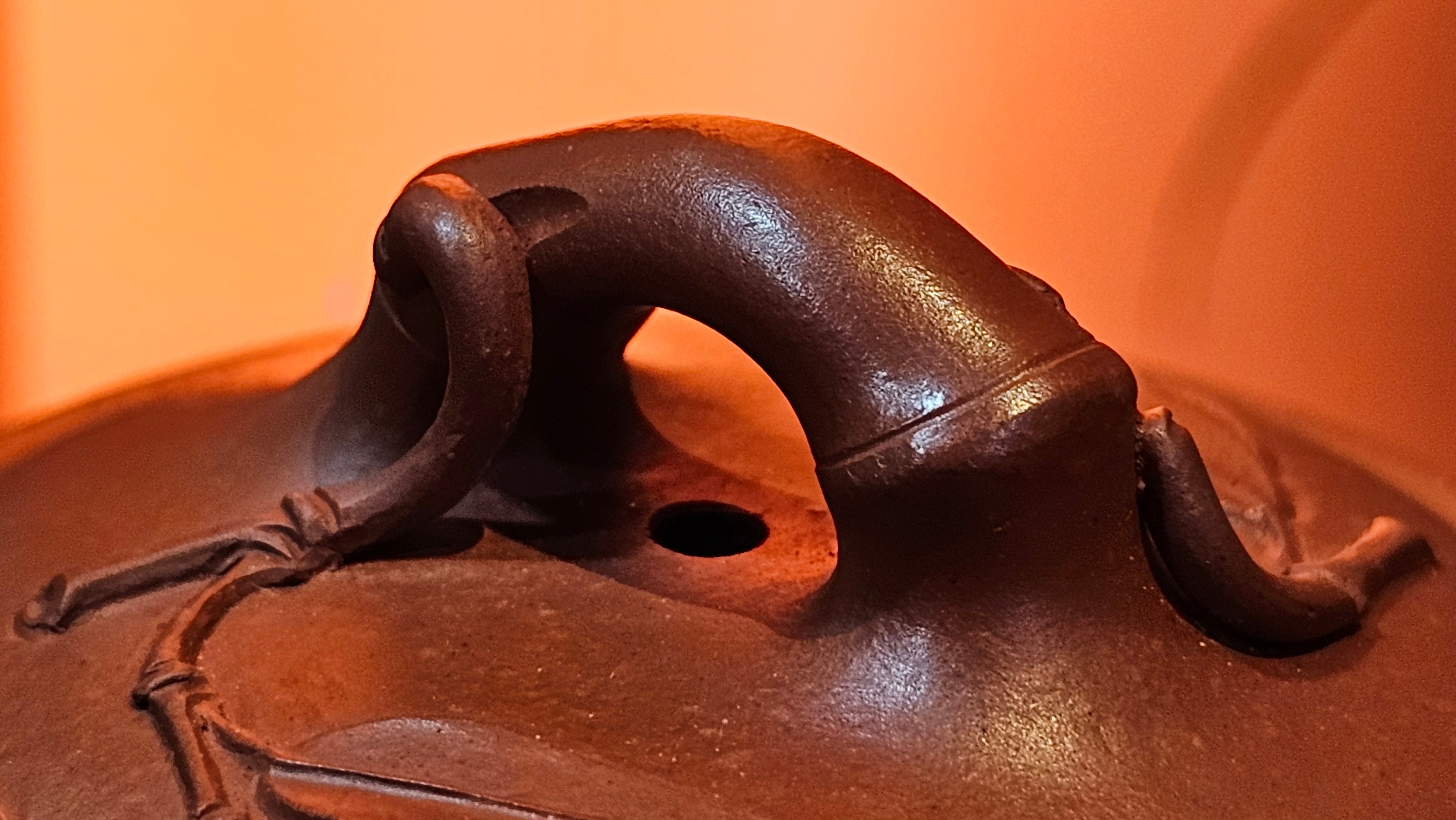 《高风亮节》"Gao Feng Liang Jie",  226.0ml, Ornate 花器! ~ Xiao Mei Yao Zhu Ni 小煤窑朱泥,  by Craftsman Shi Yun 石芸 ~!Congratulations to Mr L.C.! 0217hrs 5th Nov 2025, Taylors! SC!