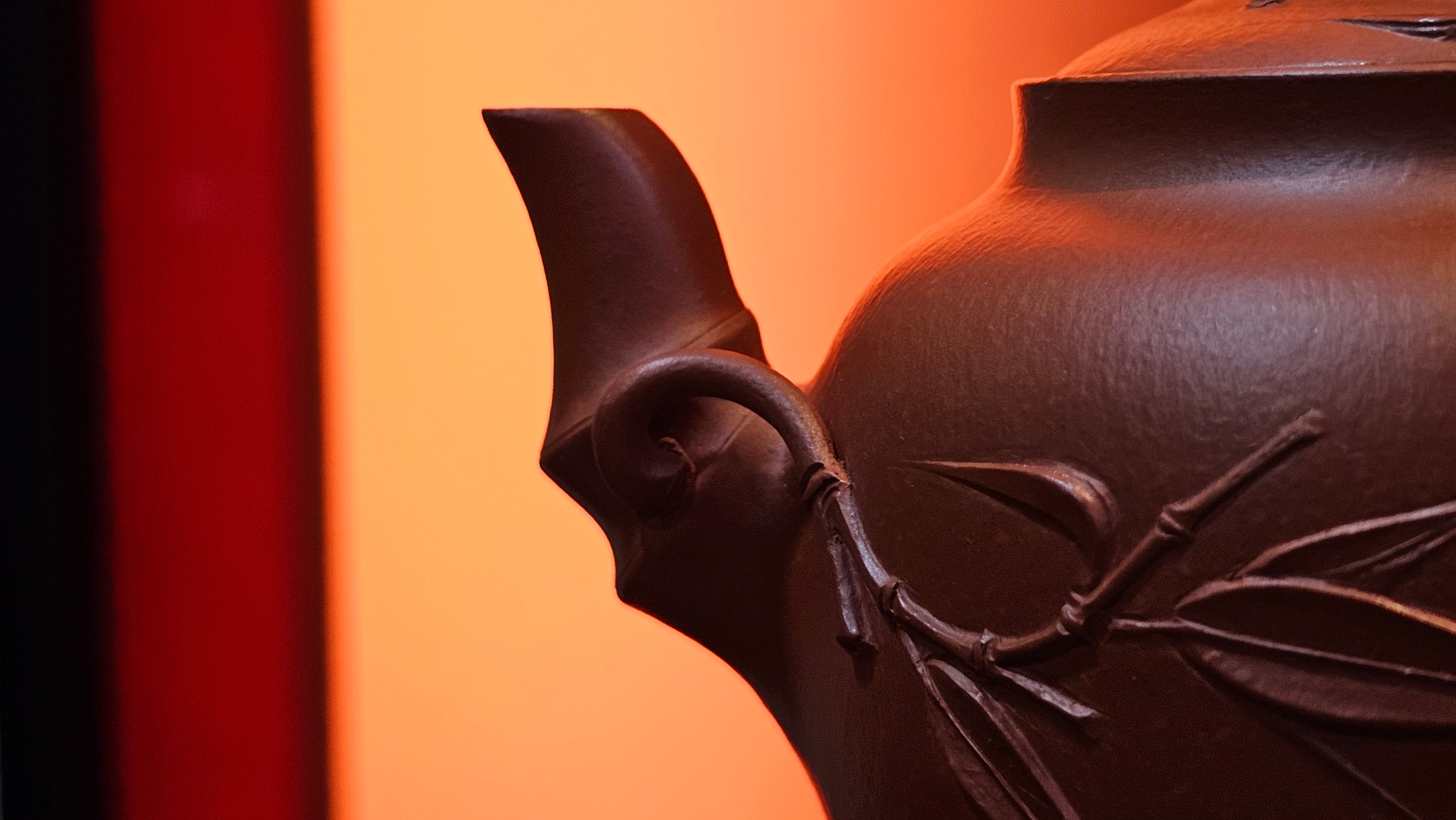 《高风亮节》"Gao Feng Liang Jie",  226.0ml, Ornate 花器! ~ Xiao Mei Yao Zhu Ni 小煤窑朱泥,  by Craftsman Shi Yun 石芸 ~!Congratulations to Mr L.C.! 0217hrs 5th Nov 2025, Taylors! SC!