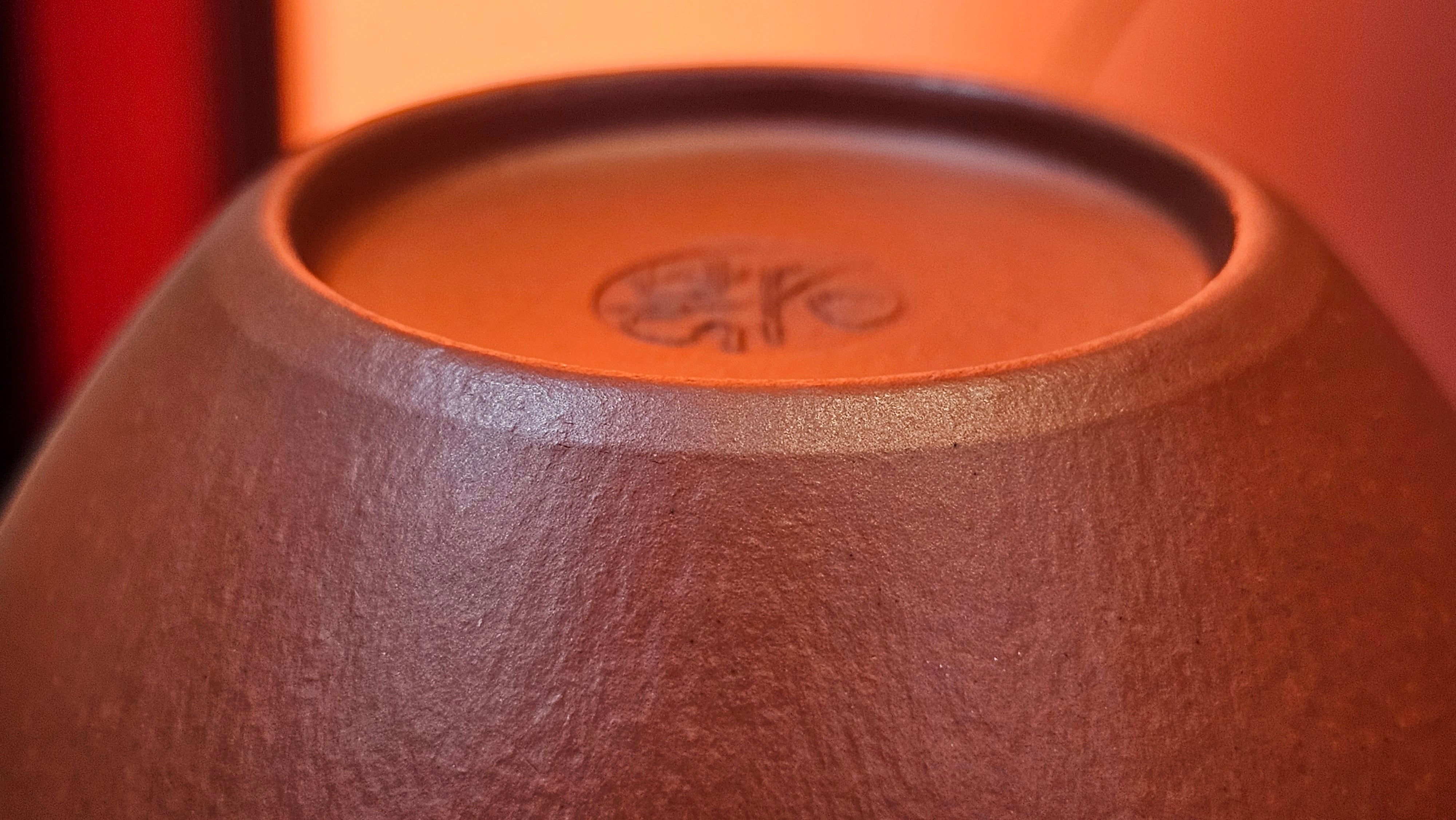 《高风亮节》"Gao Feng Liang Jie",  226.0ml, Ornate 花器! ~ Xiao Mei Yao Zhu Ni 小煤窑朱泥,  by Craftsman Shi Yun 石芸 ~!Congratulations to Mr L.C.! 0217hrs 5th Nov 2025, Taylors! SC!