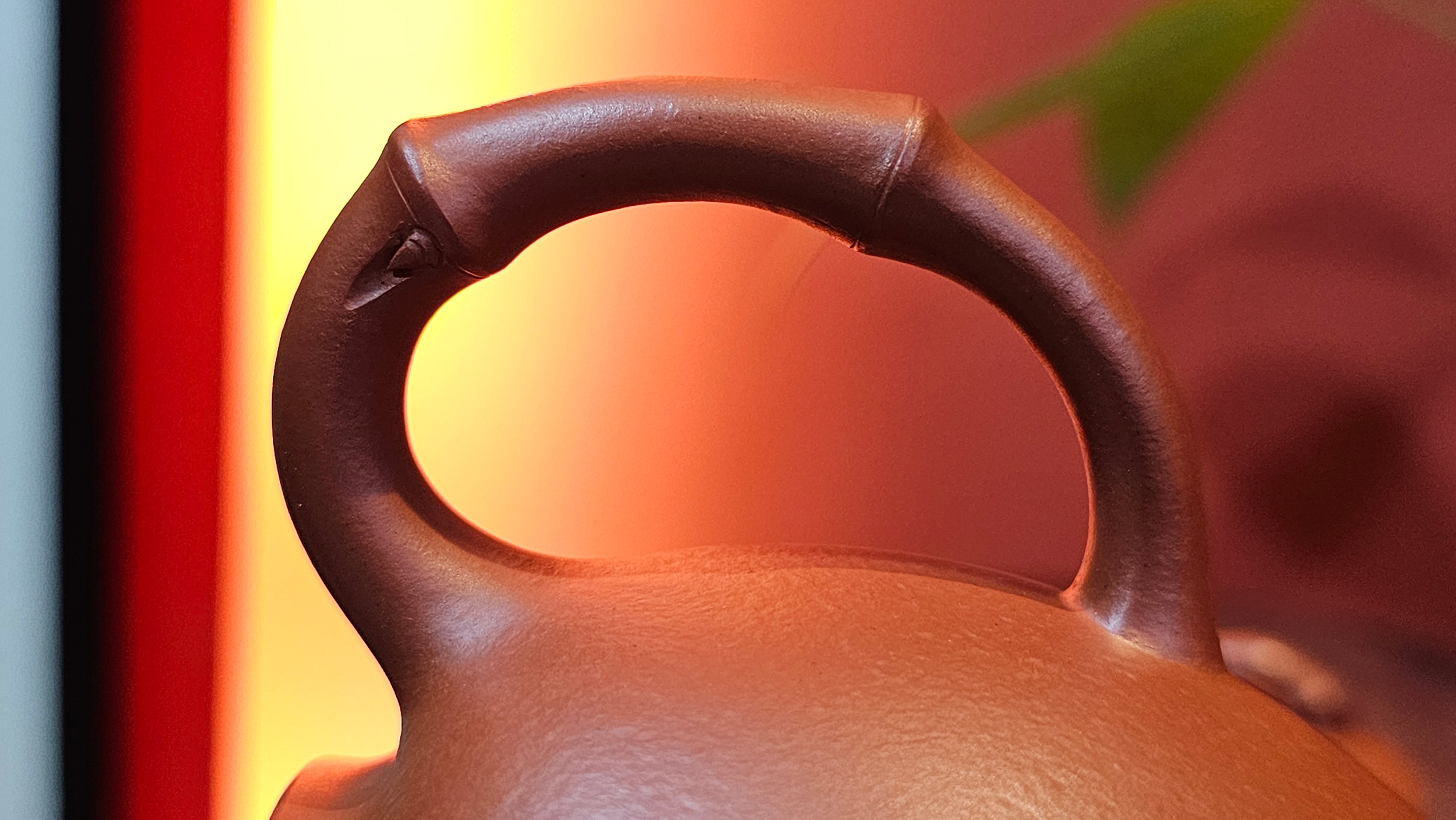 《高风亮节》"Gao Feng Liang Jie",  226.0ml, Ornate 花器! ~ Xiao Mei Yao Zhu Ni 小煤窑朱泥,  by Craftsman Shi Yun 石芸 ~!Congratulations to Mr L.C.! 0217hrs 5th Nov 2025, Taylors! SC!