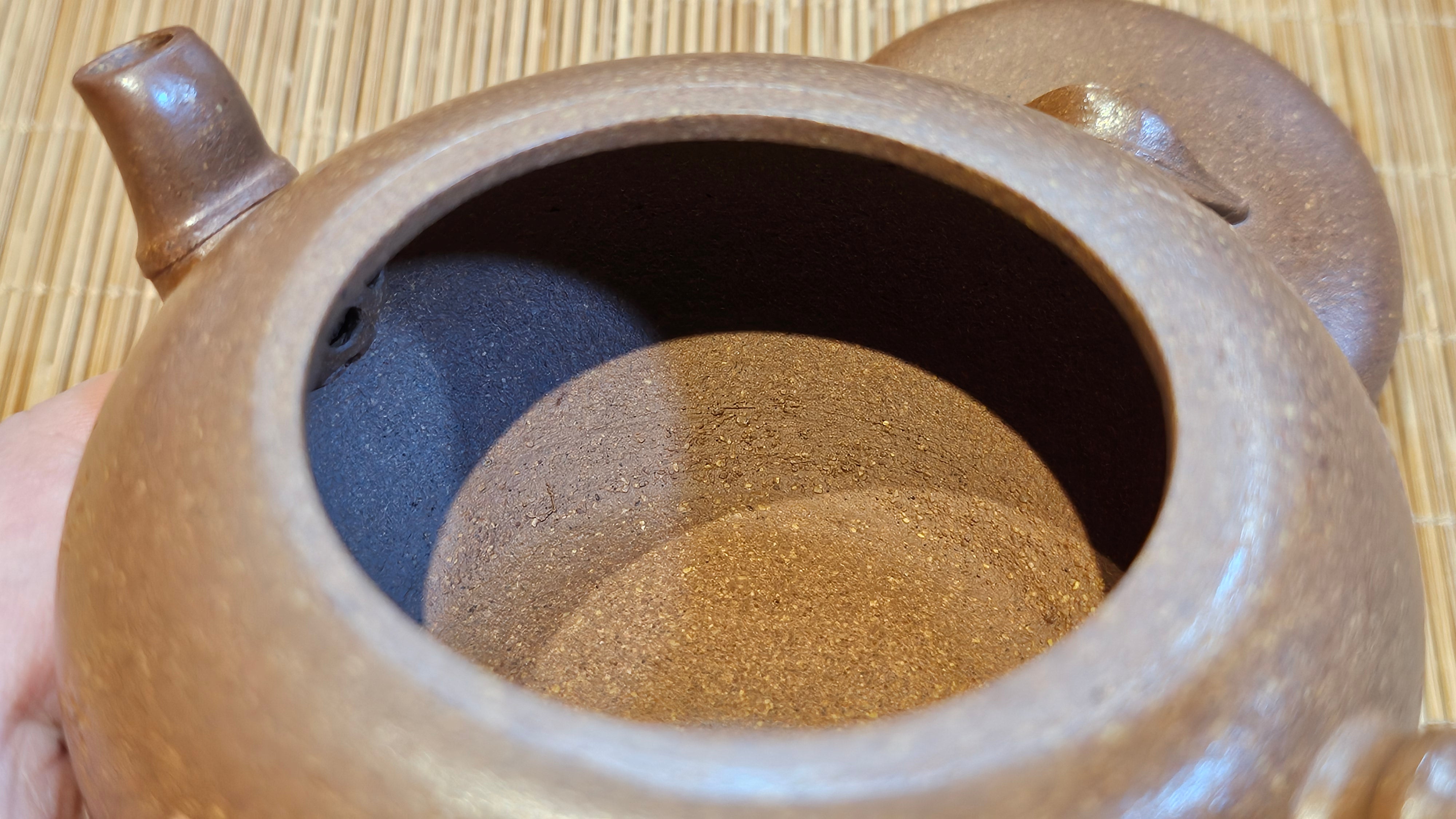 《一叶知秋》Yi Ye Zhi Qiu ~ "The Autumn Leaf", 167.7ml, Bao Shan Duan Ni 宝山段泥, by our Craftsman Zhang Huan 张欢, Bamboo and Calligraphy Engraving by Craftsman Yi Cheng 逸成 ~!Congratulations to!Ms N.C.! 0903hrs 18th Oct 2025, Los Baños, Philippines🇵🇭!