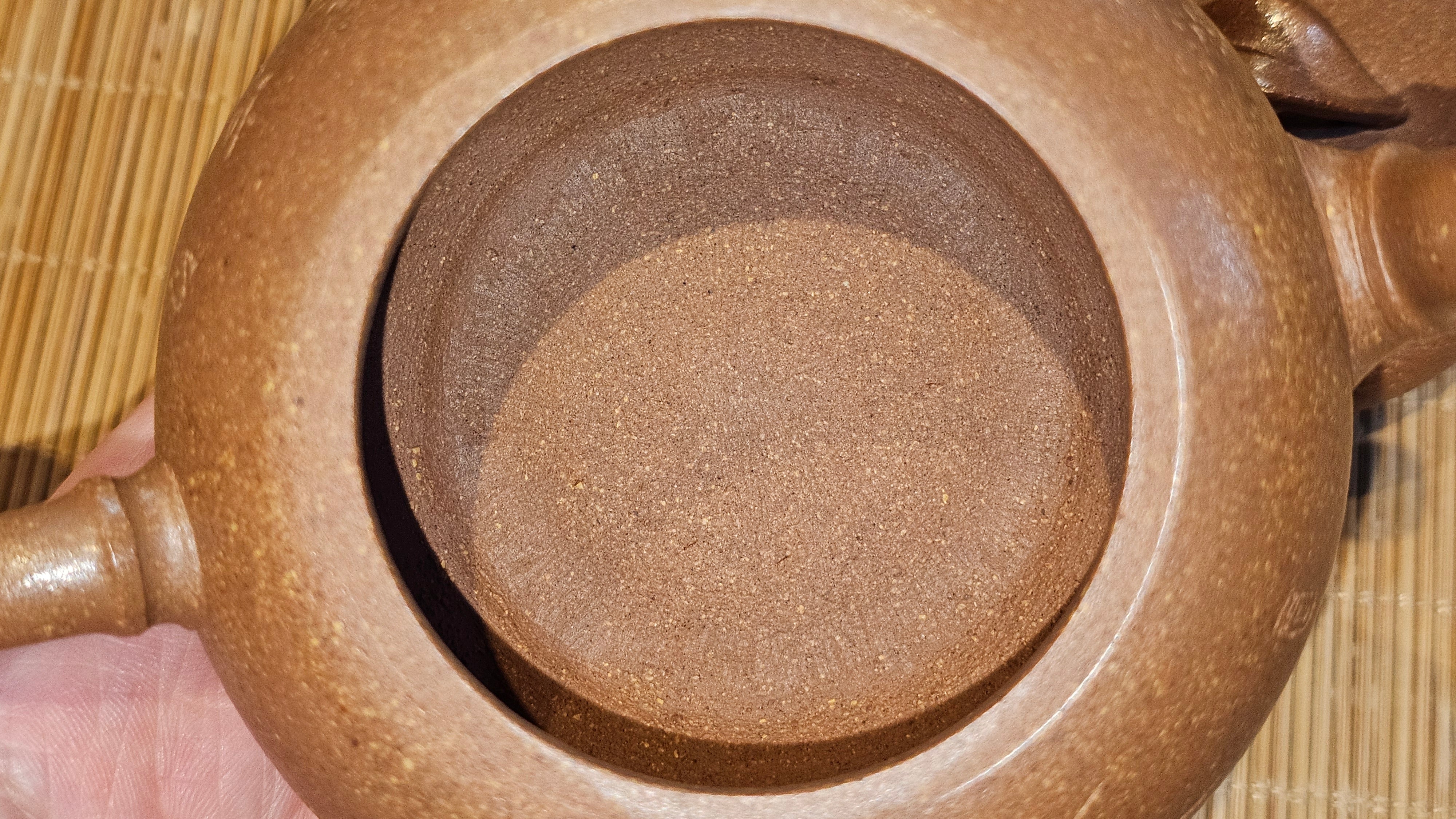 《一叶知秋》Yi Ye Zhi Qiu ~ "The Autumn Leaf", 167.7ml, Bao Shan Duan Ni 宝山段泥, by our Craftsman Zhang Huan 张欢, Bamboo and Calligraphy Engraving by Craftsman Yi Cheng 逸成 ~!Congratulations to!Ms N.C.! 0903hrs 18th Oct 2025, Los Baños, Philippines🇵🇭!