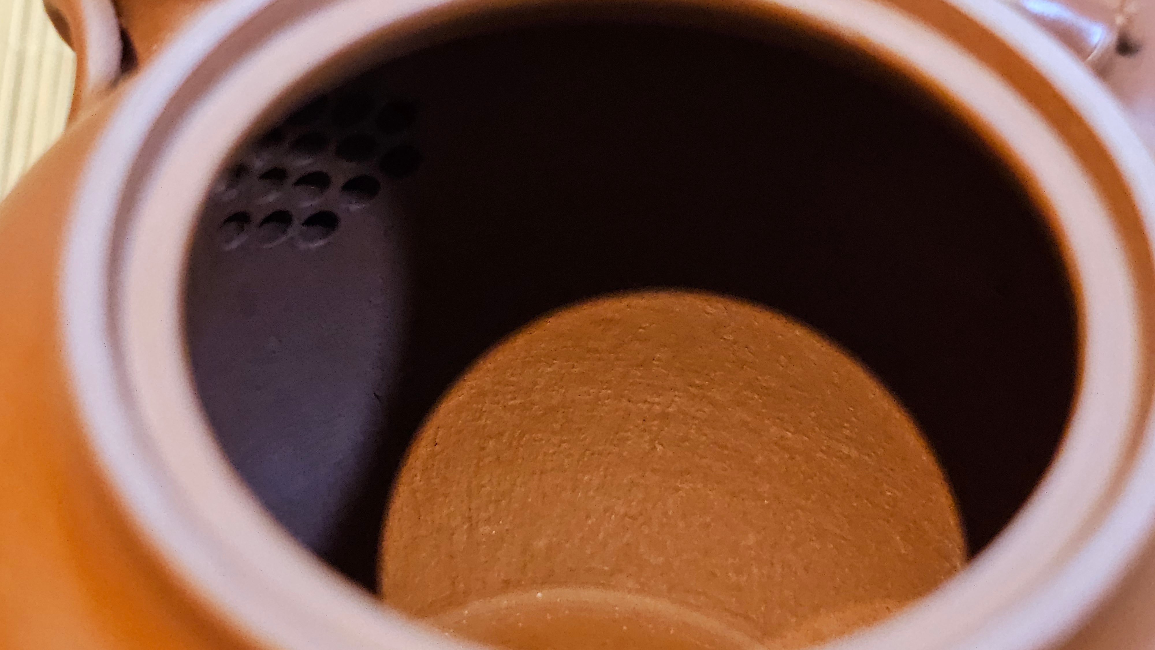 《高风亮节》"Gao Feng Liang Jie",  226.0ml, Ornate 花器! ~ Xiao Mei Yao Zhu Ni 小煤窑朱泥,  by Craftsman Shi Yun 石芸 ~!Congratulations to Mr L.C.! 0217hrs 5th Nov 2025, Taylors! SC!