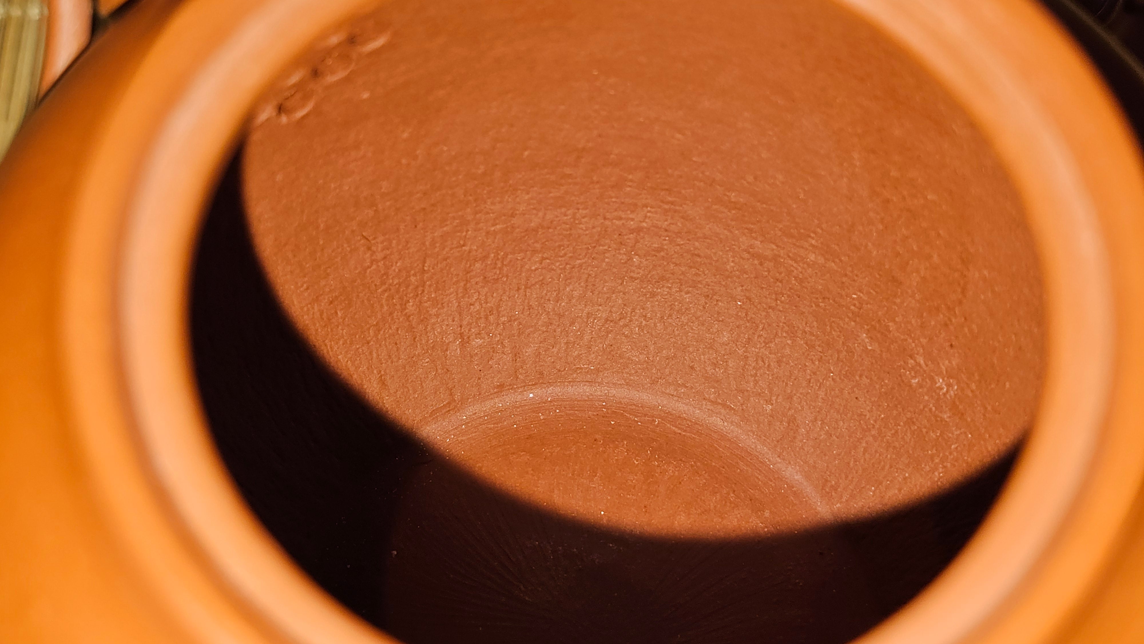 《高风亮节》"Gao Feng Liang Jie",  226.0ml, Ornate 花器! ~ Xiao Mei Yao Zhu Ni 小煤窑朱泥,  by Craftsman Shi Yun 石芸 ~!Congratulations to Mr L.C.! 0217hrs 5th Nov 2025, Taylors! SC!