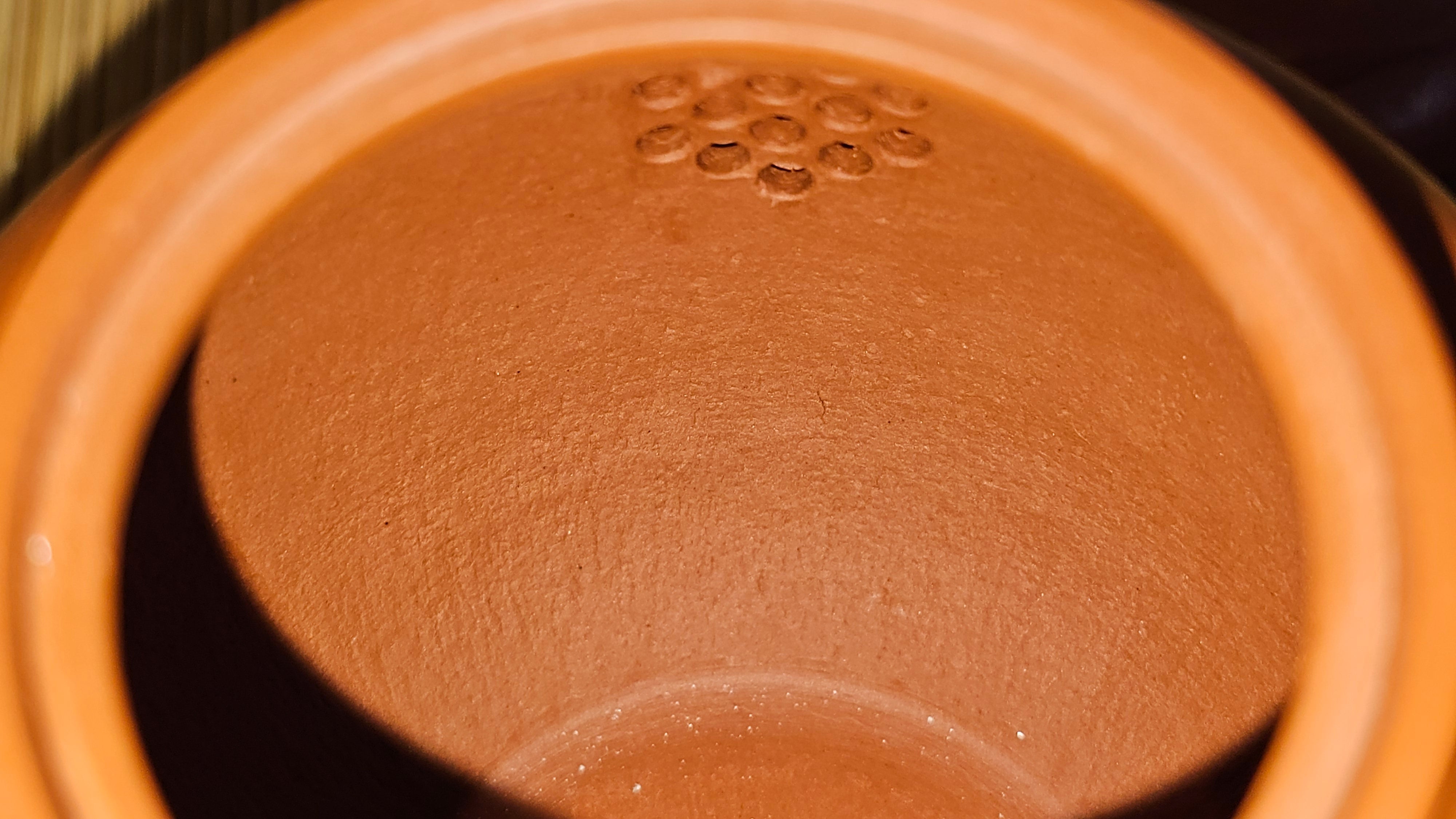 《高风亮节》"Gao Feng Liang Jie",  226.0ml, Ornate 花器! ~ Xiao Mei Yao Zhu Ni 小煤窑朱泥,  by Craftsman Shi Yun 石芸 ~!Congratulations to Mr L.C.! 0217hrs 5th Nov 2025, Taylors! SC!