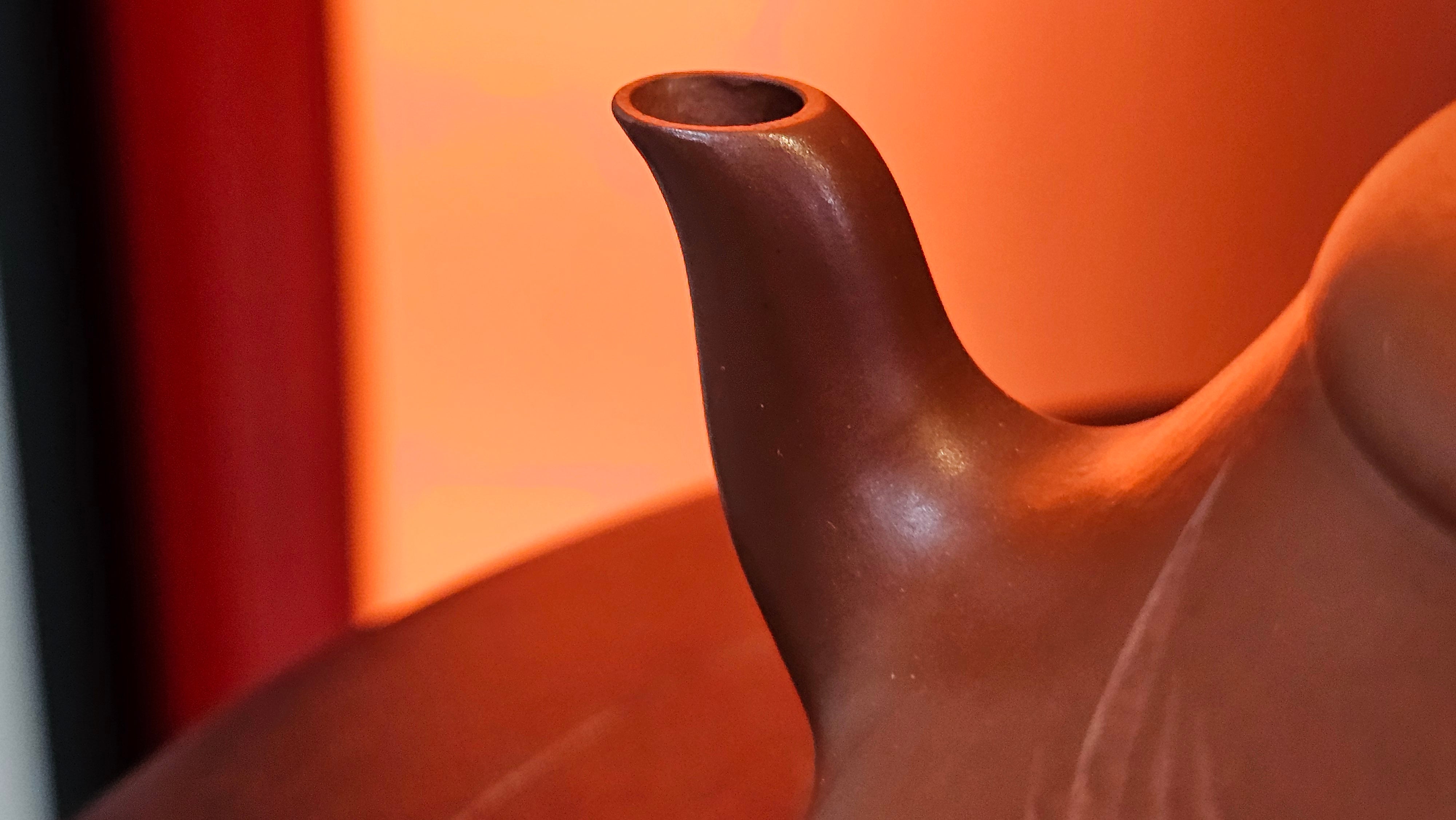 Han Tang Shi Piao 汉棠石瓢, 162.3ml, Xiao Mei Yao Zhu Ni 小煤窑朱泥, by Craftsman Shi Yun 石芸, Engraving by Craftsman Yi De Shu 刻绘 ~ 一德书 ~ Congratulations!to Ms J.C.! 1405hrs 18th Oct 2025, Los Angeles! CA.