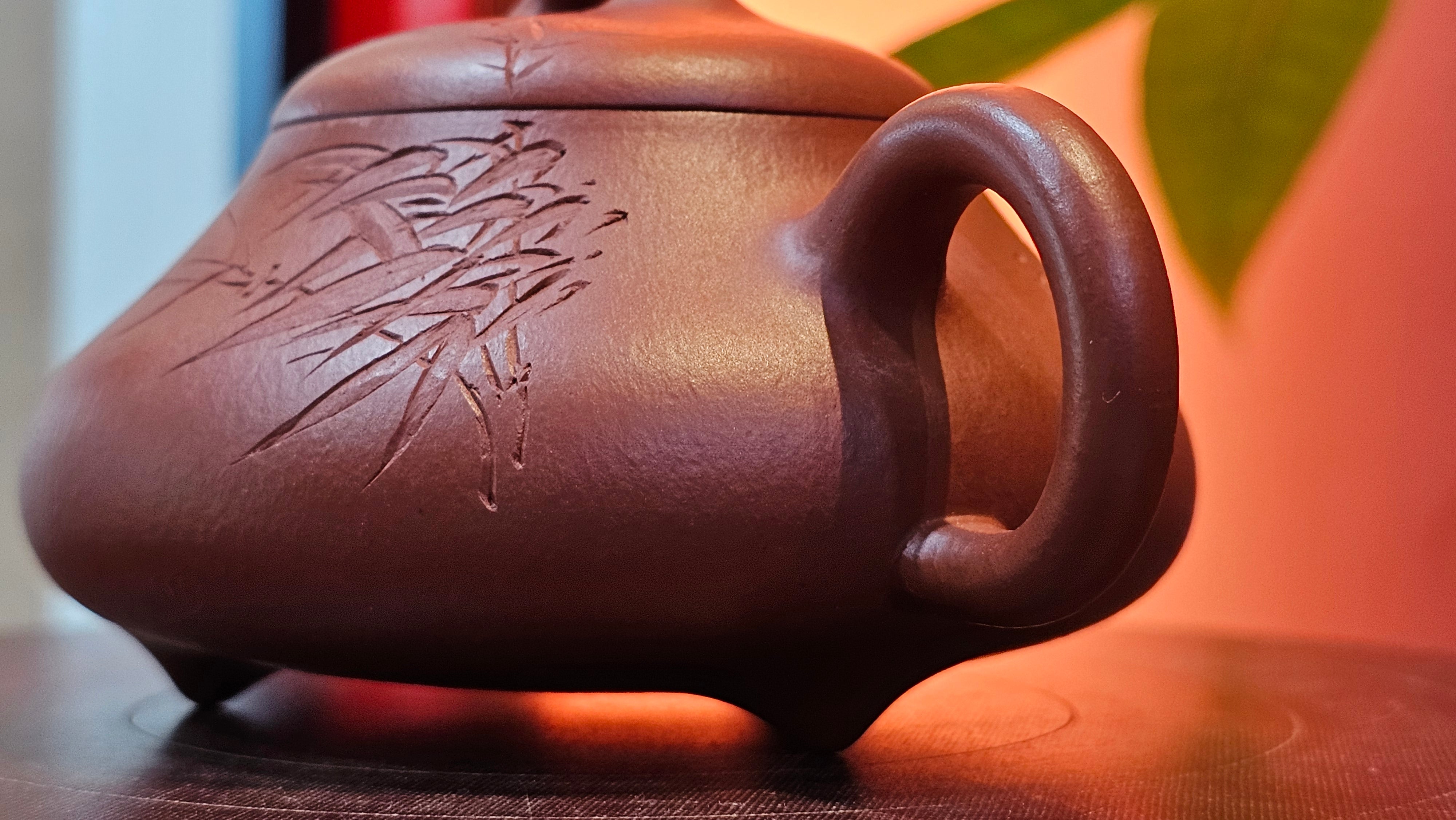 Han Tang Shi Piao 汉棠石瓢, 162.3ml, Xiao Mei Yao Zhu Ni 小煤窑朱泥, by Craftsman Shi Yun 石芸, Engraving by Craftsman Yi De Shu 刻绘 ~ 一德书 ~ Congratulations!to Ms J.C.! 1405hrs 18th Oct 2025, Los Angeles! CA.