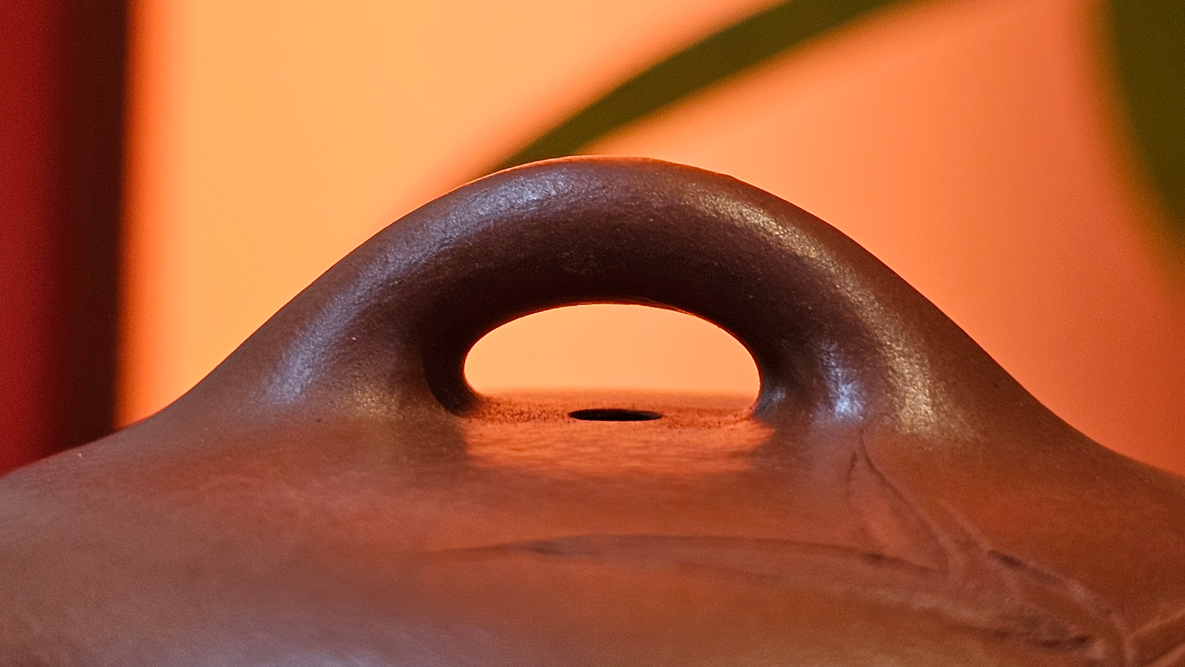 Han Tang Shi Piao 汉棠石瓢, 162.3ml, Xiao Mei Yao Zhu Ni 小煤窑朱泥, by Craftsman Shi Yun 石芸, Engraving by Craftsman Yi De Shu 刻绘 ~ 一德书 ~ Congratulations!to Ms J.C.! 1405hrs 18th Oct 2025, Los Angeles! CA.