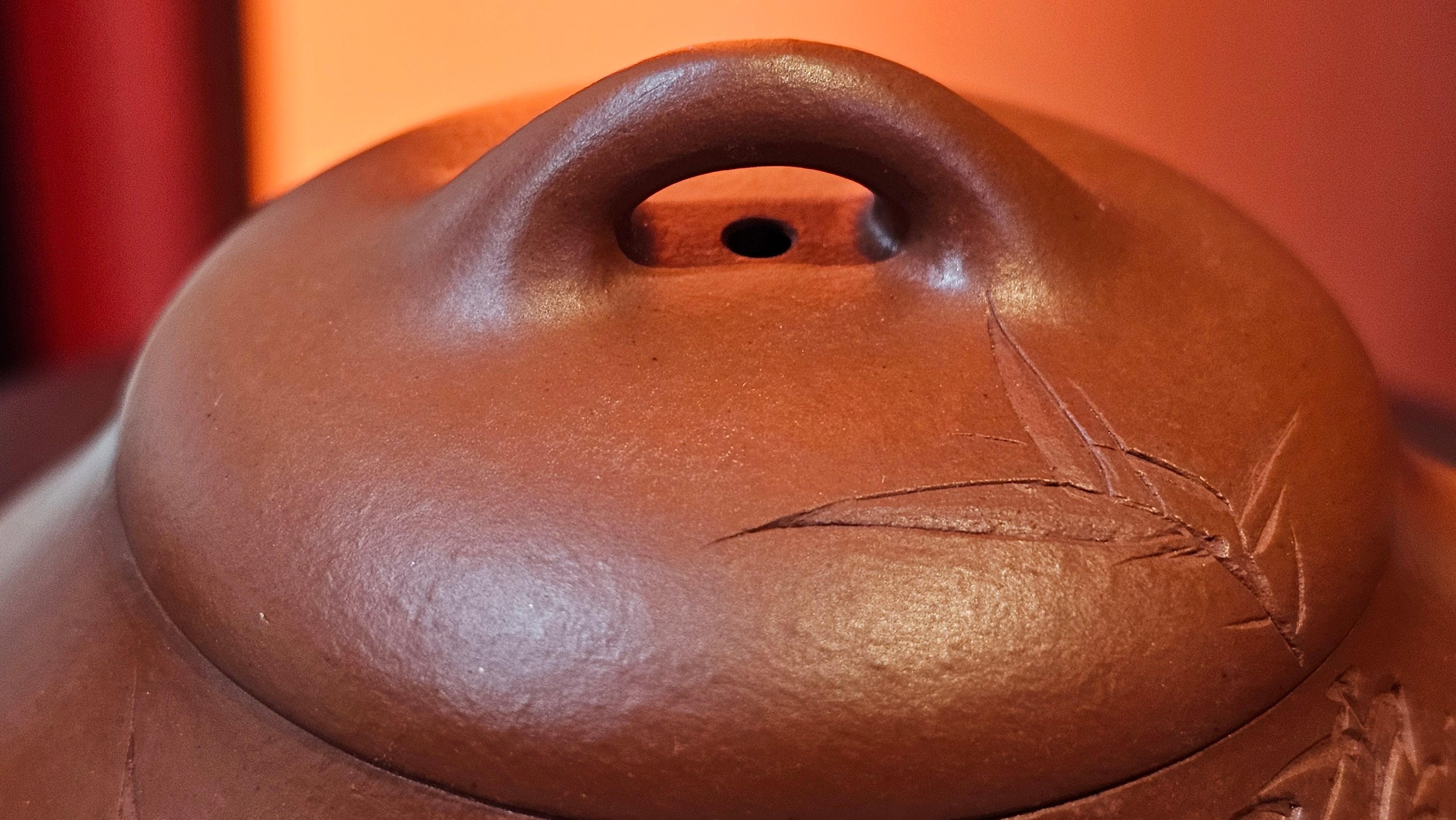 Han Tang Shi Piao 汉棠石瓢, 162.3ml, Xiao Mei Yao Zhu Ni 小煤窑朱泥, by Craftsman Shi Yun 石芸, Engraving by Craftsman Yi De Shu 刻绘 ~ 一德书 ~ Congratulations!to Ms J.C.! 1405hrs 18th Oct 2025, Los Angeles! CA.