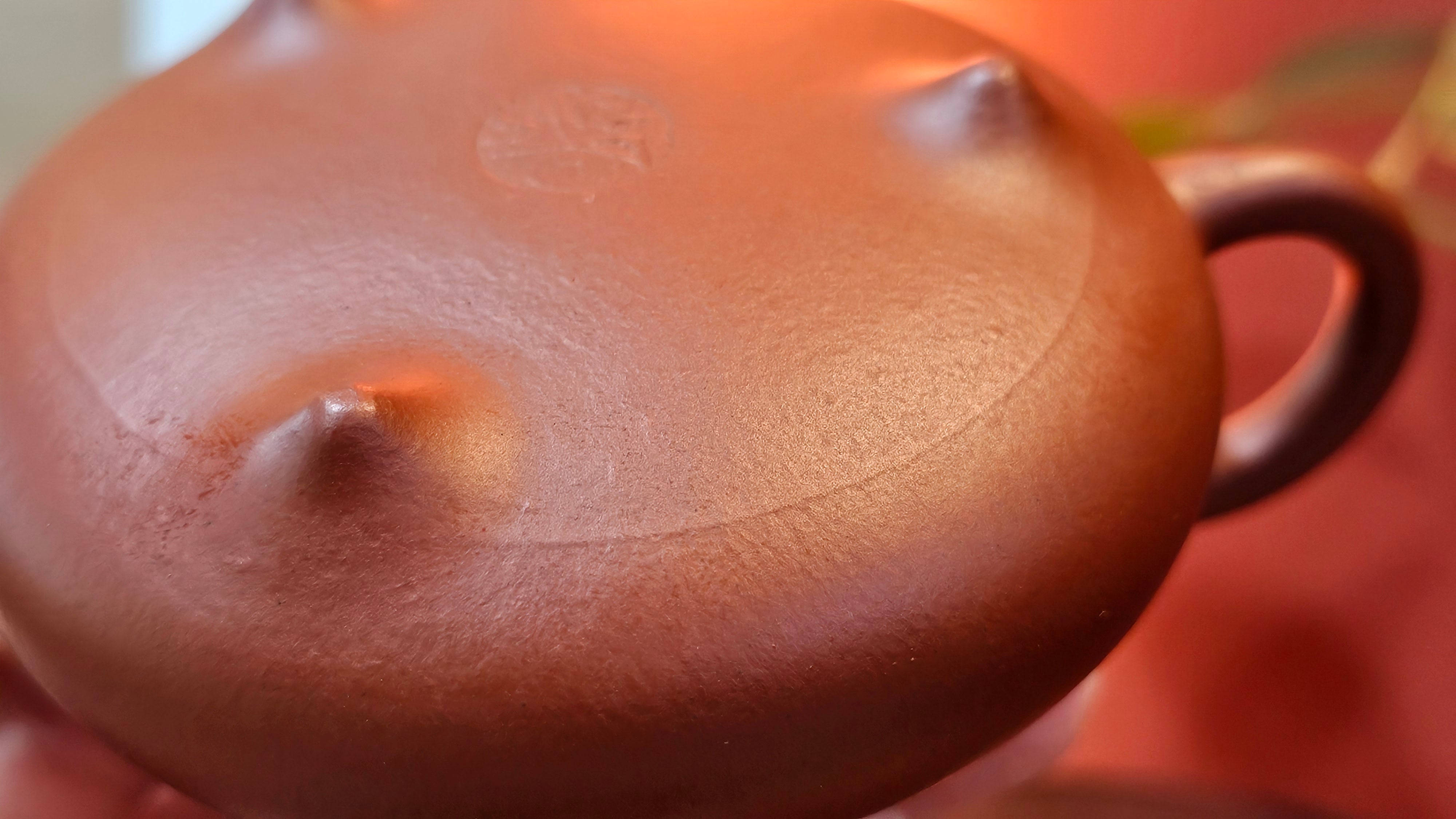 Han Tang Shi Piao 汉棠石瓢, 162.3ml, Xiao Mei Yao Zhu Ni 小煤窑朱泥, by Craftsman Shi Yun 石芸, Engraving by Craftsman Yi De Shu 刻绘 ~ 一德书 ~ Congratulations!to Ms J.C.! 1405hrs 18th Oct 2025, Los Angeles! CA.