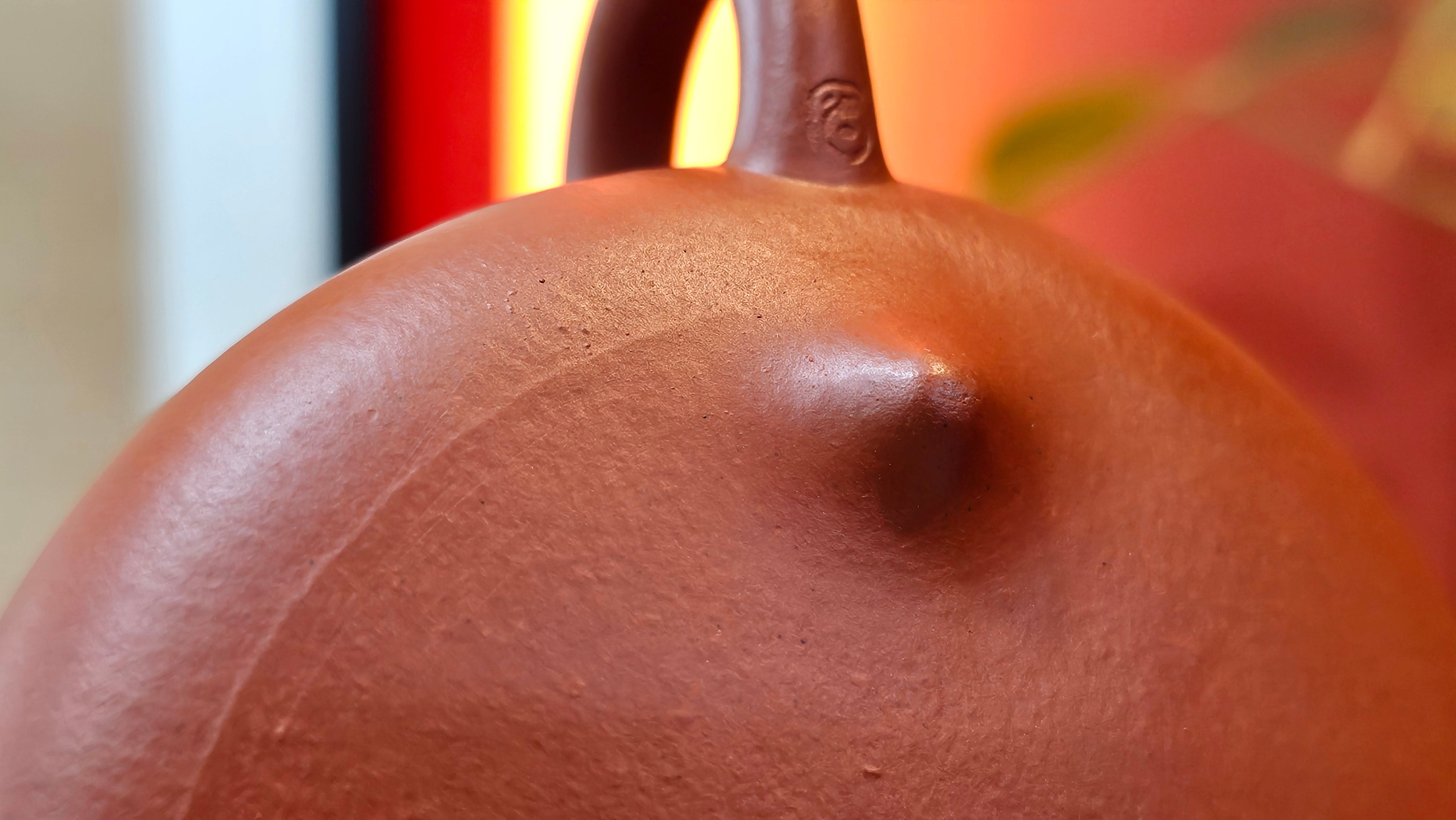 Han Tang Shi Piao 汉棠石瓢, 162.3ml, Xiao Mei Yao Zhu Ni 小煤窑朱泥, by Craftsman Shi Yun 石芸, Engraving by Craftsman Yi De Shu 刻绘 ~ 一德书 ~ Congratulations!to Ms J.C.! 1405hrs 18th Oct 2025, Los Angeles! CA.