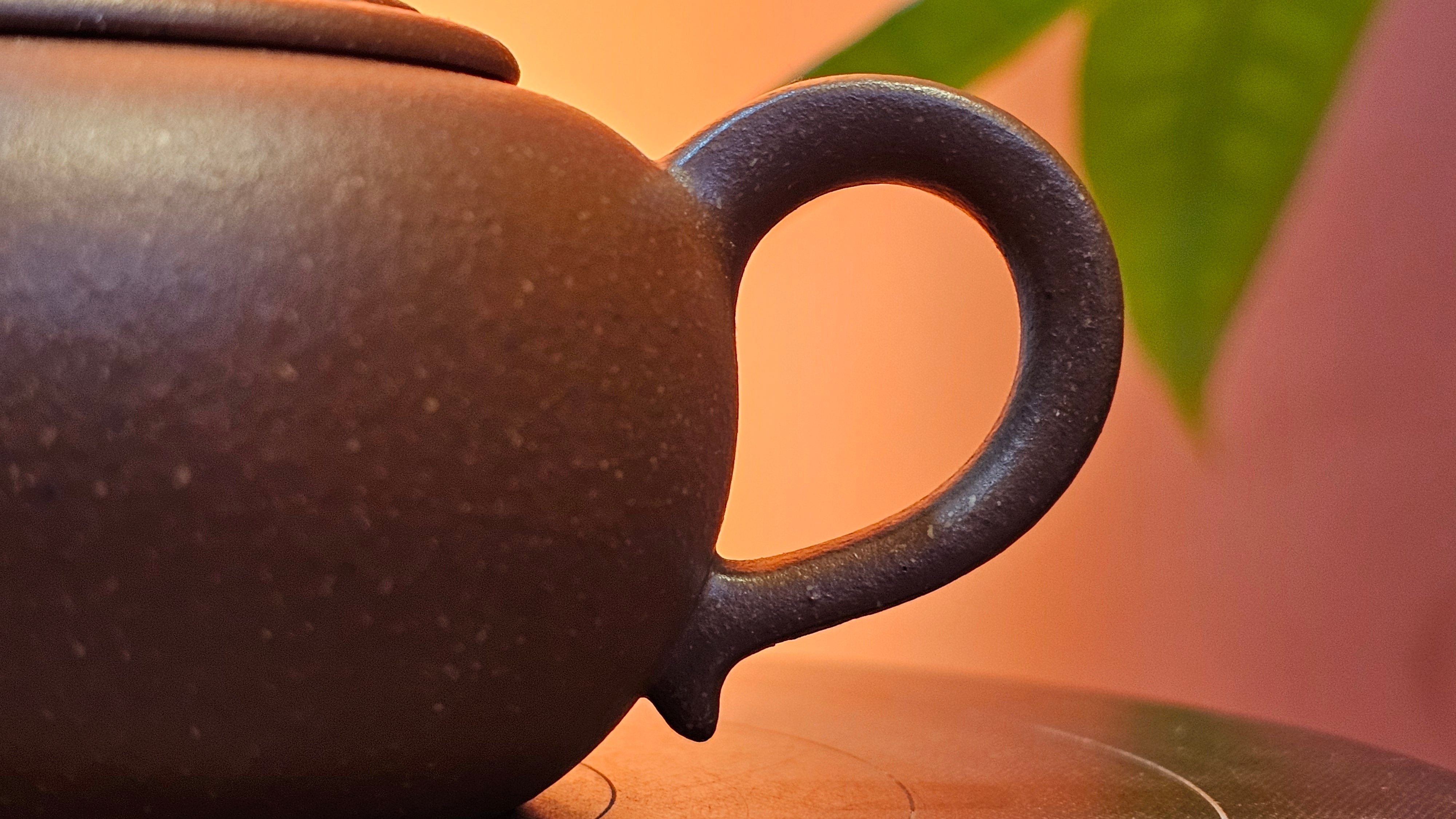 Lian Pu《莲蒲》, 163.7ml, Hong Jiang Po Ni 红降坡泥, by Craftsman Yang Pin Ting 杨聘婷 ~ Congratulations!to Ms J.C.! 1500hrs 26th Oct 2025, Los Angeles, CA!