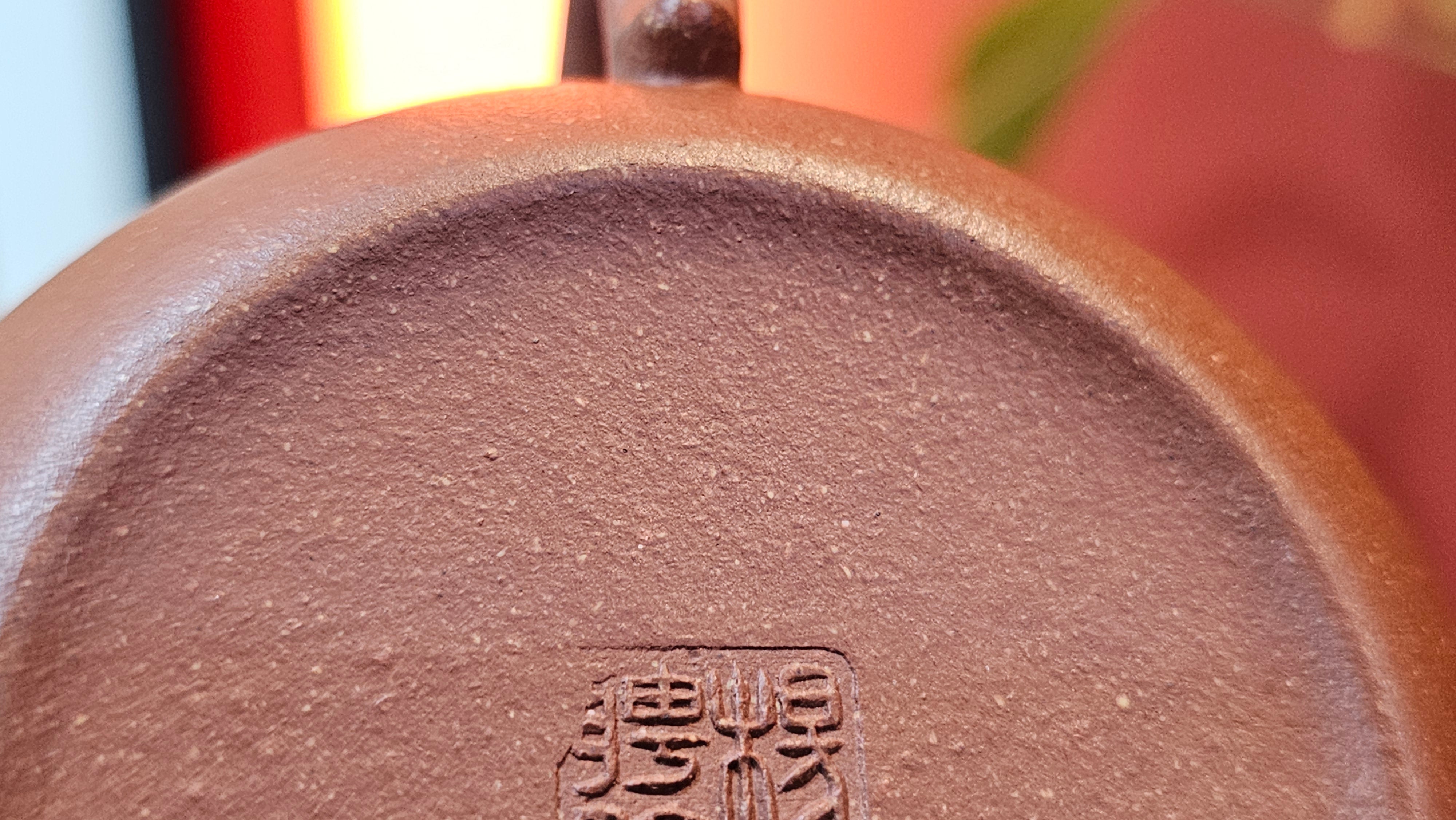 Lian Pu《莲蒲》, 163.7ml, Hong Jiang Po Ni 红降坡泥, by Craftsman Yang Pin Ting 杨聘婷 ~ Congratulations!to Ms J.C.! 1500hrs 26th Oct 2025, Los Angeles, CA!