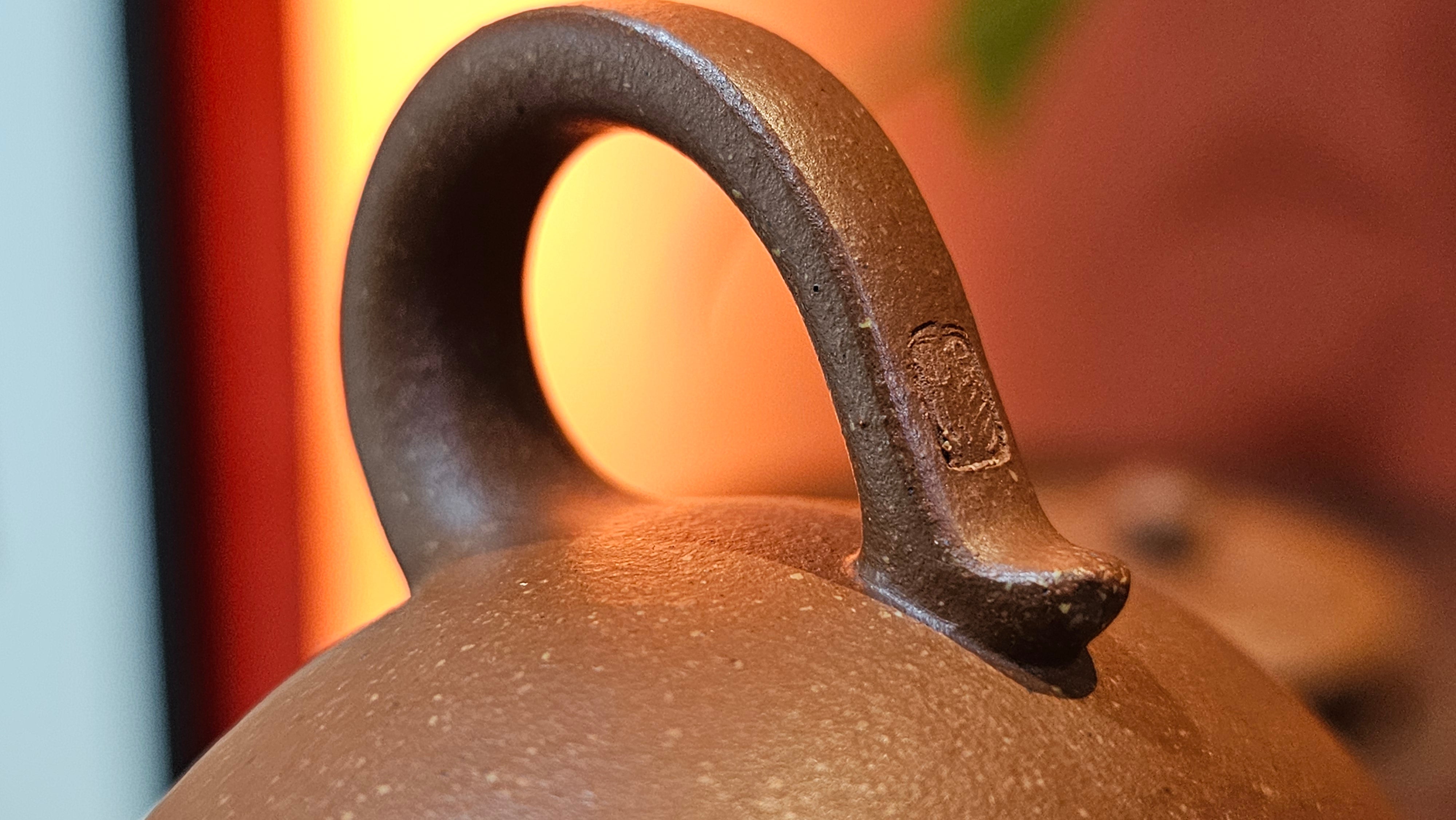 Lian Pu《莲蒲》, 163.7ml, Hong Jiang Po Ni 红降坡泥, by Craftsman Yang Pin Ting 杨聘婷 ~ Congratulations!to Ms J.C.! 1500hrs 26th Oct 2025, Los Angeles, CA!