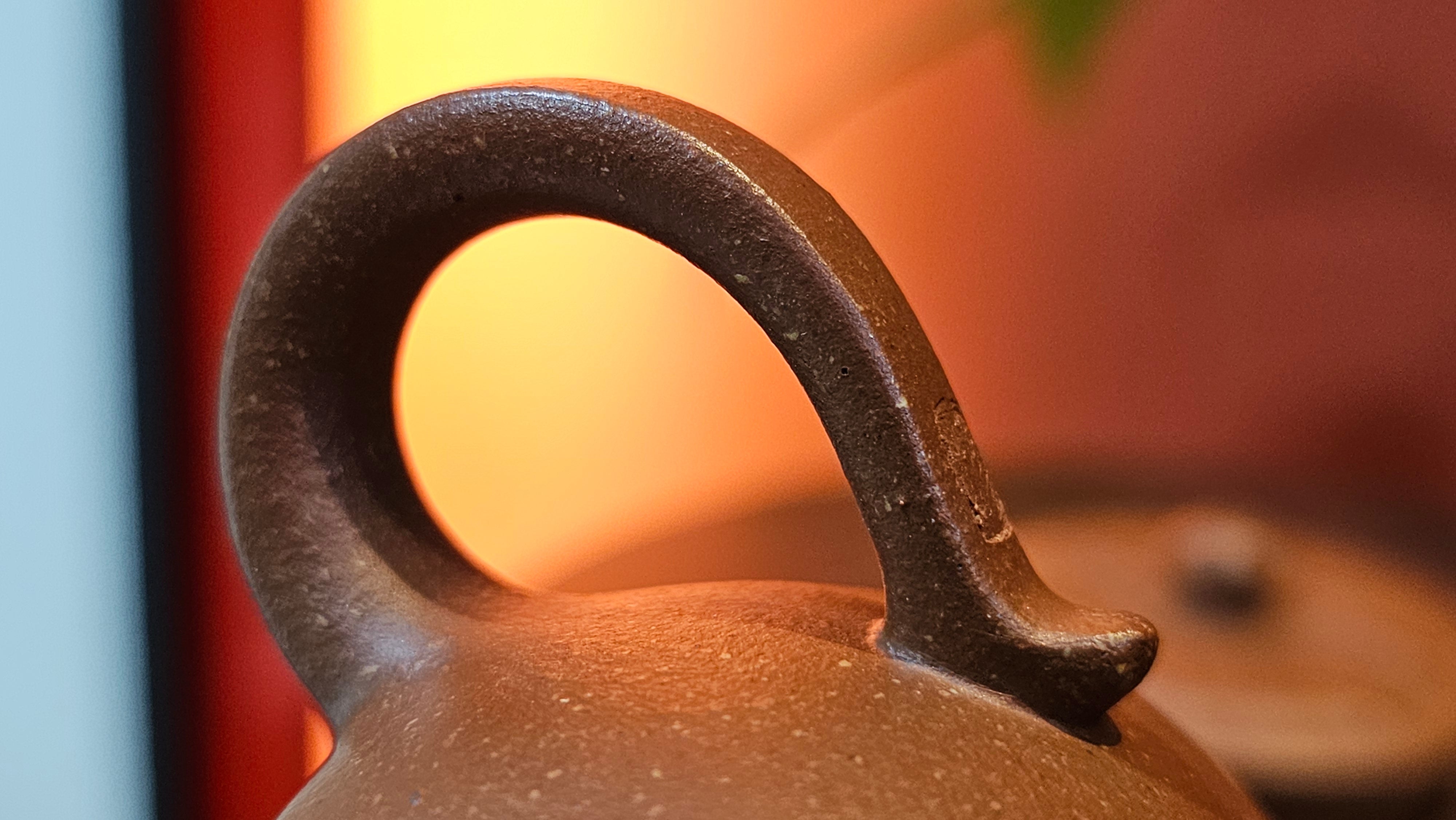 Lian Pu《莲蒲》, 163.7ml, Hong Jiang Po Ni 红降坡泥, by Craftsman Yang Pin Ting 杨聘婷 ~ Congratulations!to Ms J.C.! 1500hrs 26th Oct 2025, Los Angeles, CA!