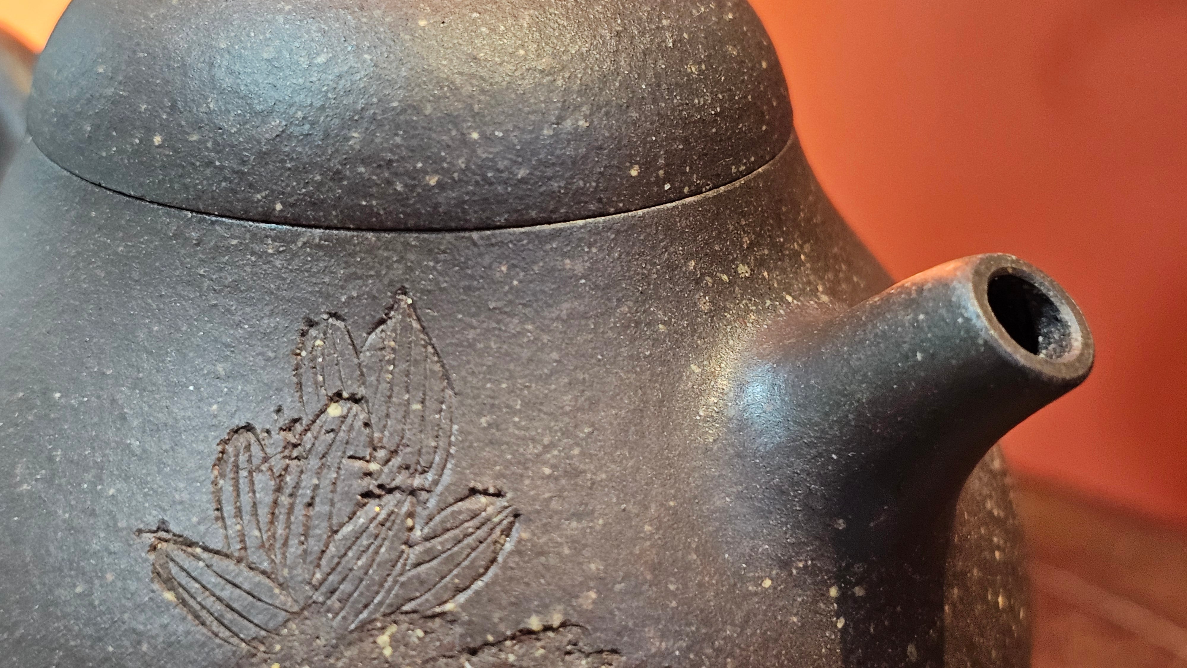 Qie Gua《茄瓜》~ "The Gourd", 153.3ml, Hei Zi Ni 黑紫泥, by our Craftsman Zhang Huan 张欢, Calligraphy and Lotus Flower Engraving by Craftsman Yi Cheng 逸成 ~ Congratulations to Mr W.K.! 1941hrs 20th Oct 2025, Austin! TX!