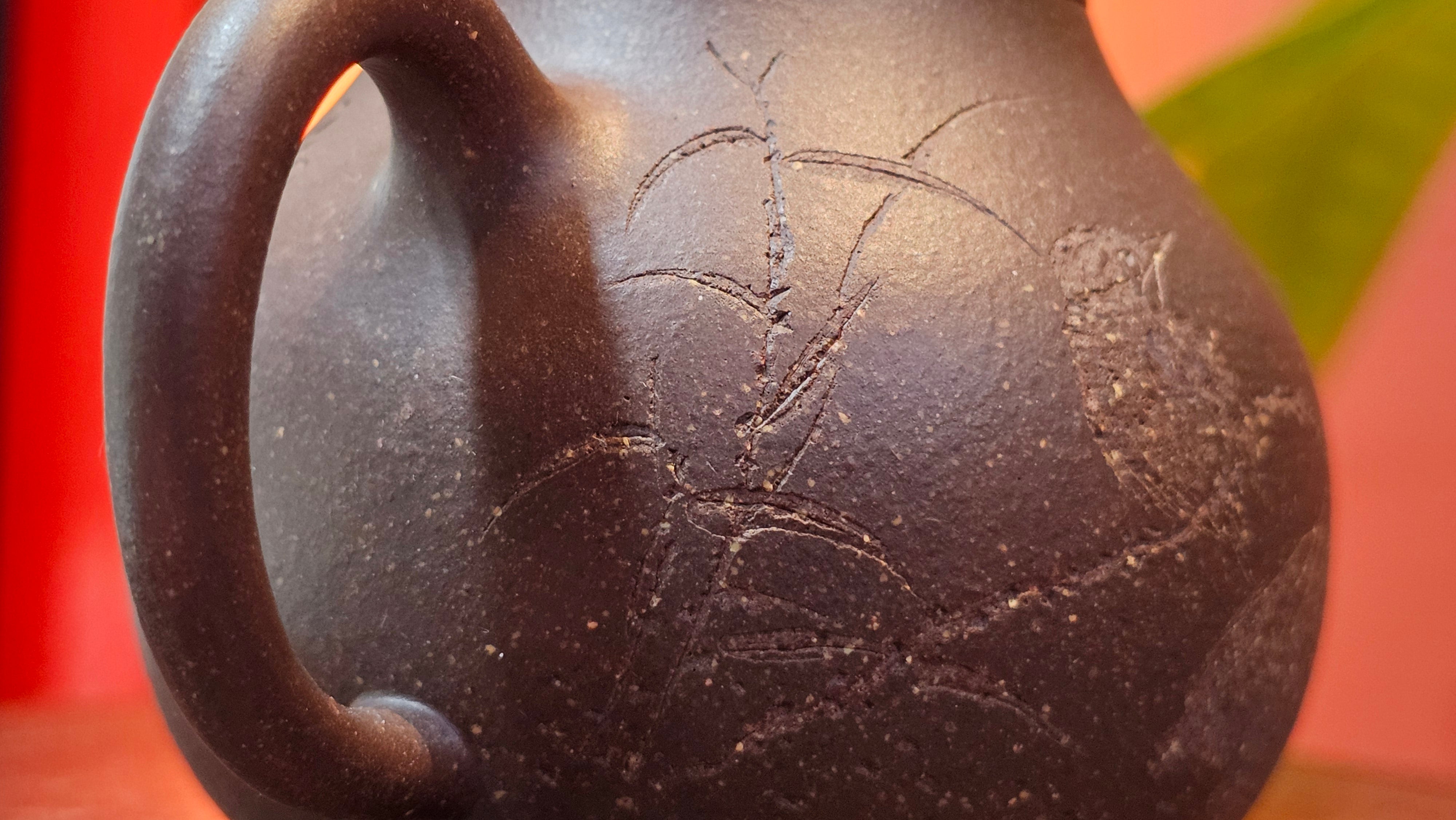 Qie Gua《茄瓜》~ "The Gourd", 153.3ml, Hei Zi Ni 黑紫泥, by our Craftsman Zhang Huan 张欢, Calligraphy and Lotus Flower Engraving by Craftsman Yi Cheng 逸成 ~ Congratulations to Mr W.K.! 1941hrs 20th Oct 2025, Austin! TX!