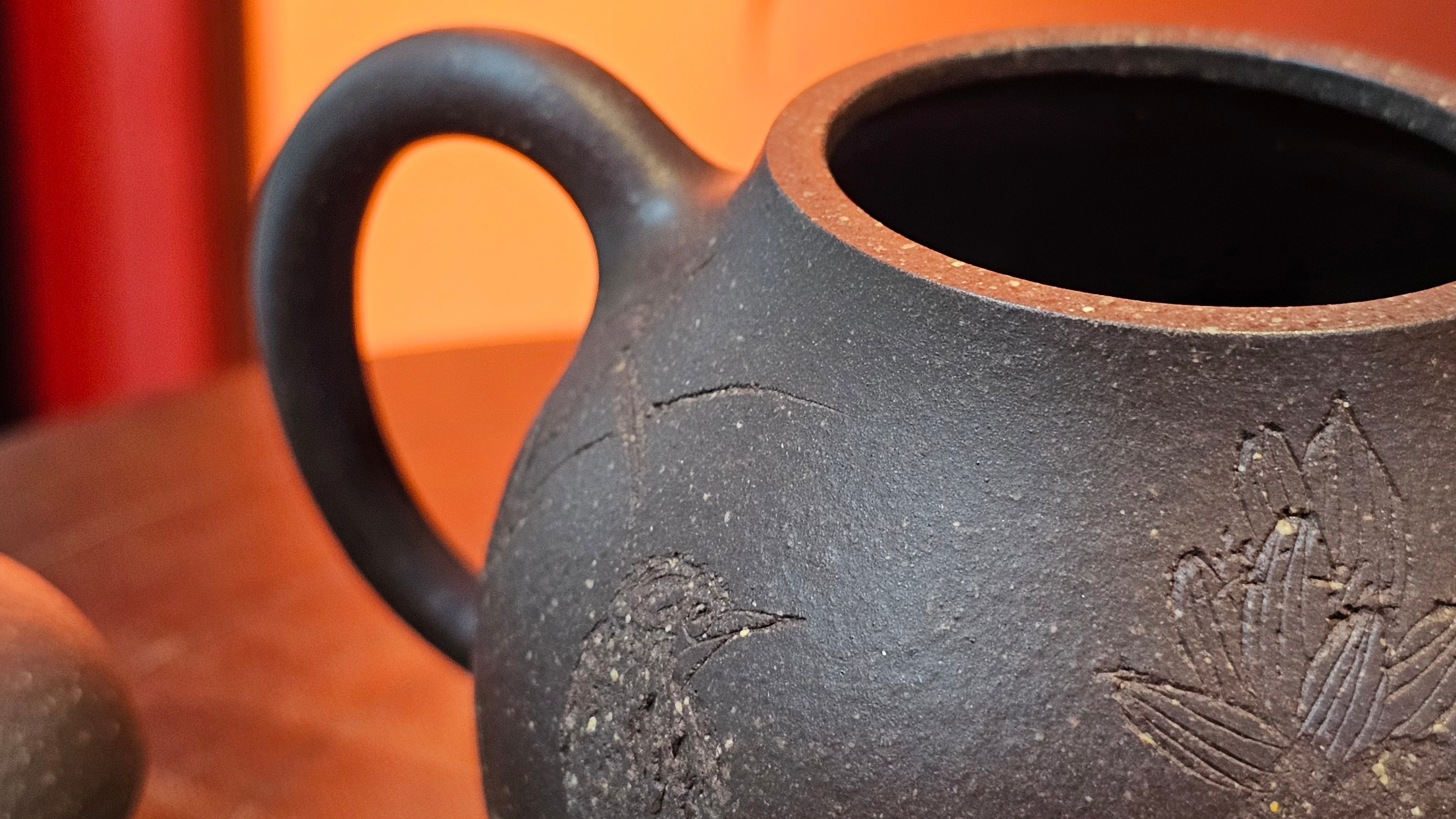 Qie Gua《茄瓜》~ "The Gourd", 153.3ml, Hei Zi Ni 黑紫泥, by our Craftsman Zhang Huan 张欢, Calligraphy and Lotus Flower Engraving by Craftsman Yi Cheng 逸成 ~ Congratulations to Mr W.K.! 1941hrs 20th Oct 2025, Austin! TX!