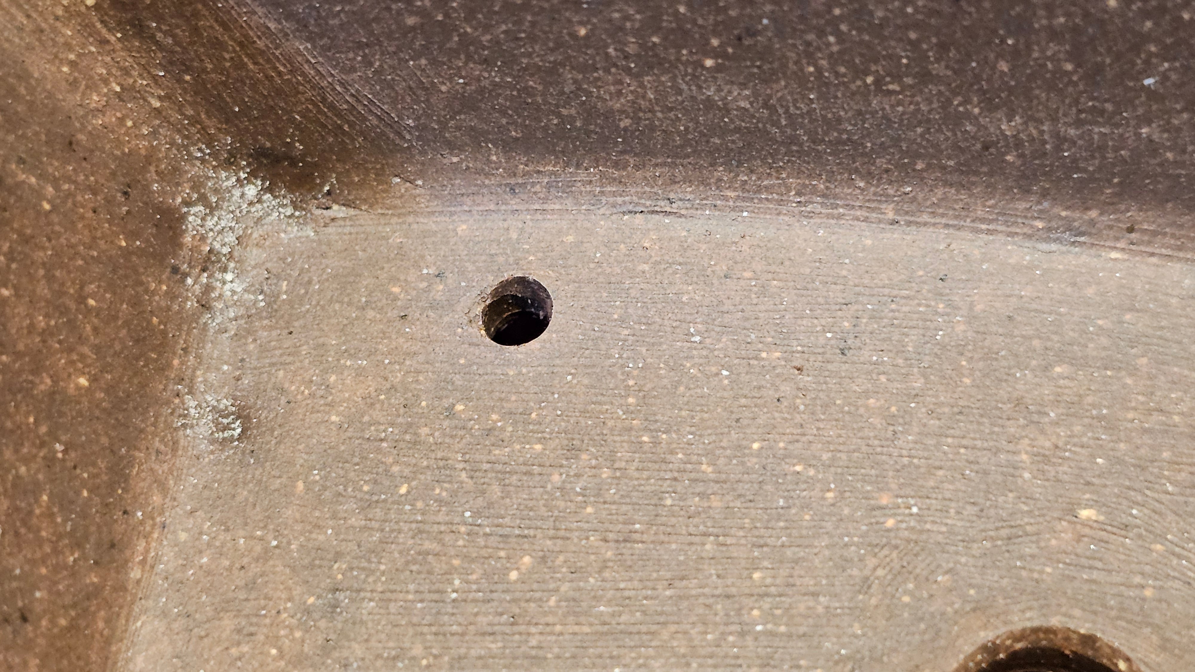 《清贡扇形盆》"Qing Gong Shan Xing Pen ~ Qing Style Fan-Shape Open Configuration", Di Cao Qing Zi Ni, by L2A Senior Consummate Artist Yuan Hui 高级振兴技艺师兼高级工艺美术师～袁辉。