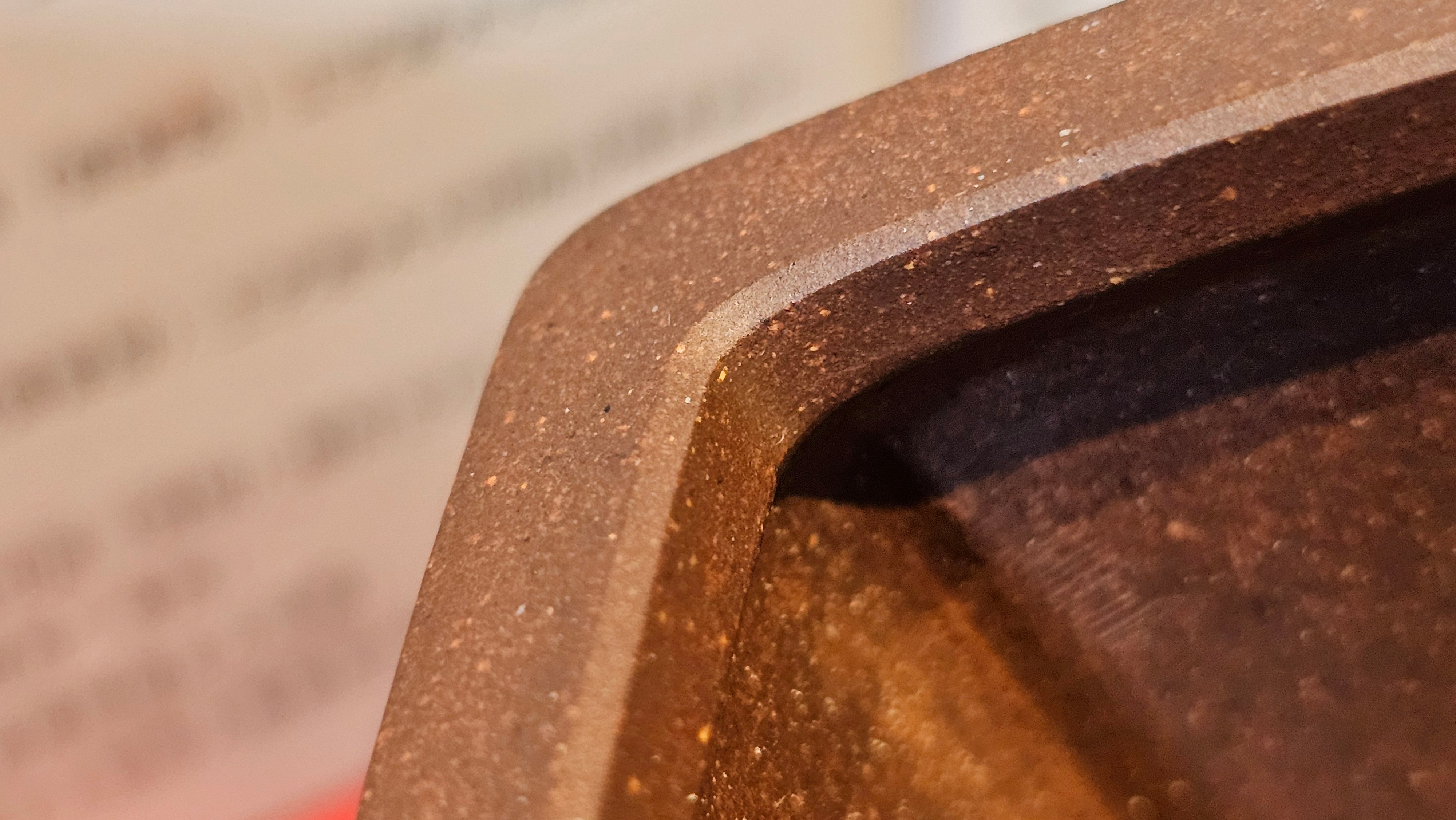 《清贡扇形盆》"Qing Gong Shan Xing Pen ~ Qing Style Fan-Shape Open Configuration", Di Cao Qing Zi Ni, by L2A Senior Consummate Artist Yuan Hui 高级振兴技艺师兼高级工艺美术师～袁辉。