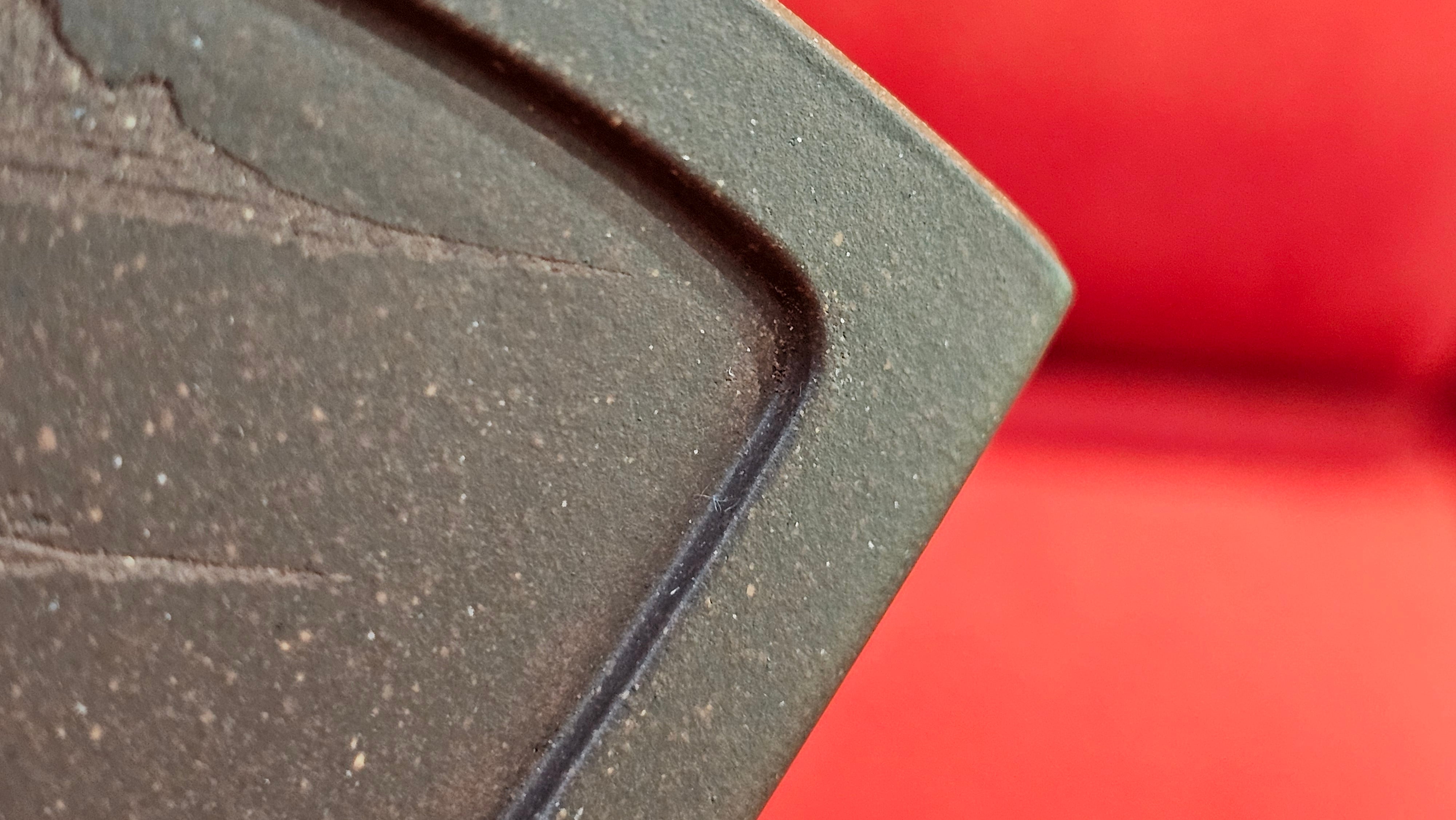 《清贡扇形盆》"Qing Gong Shan Xing Pen ~ Qing Style Fan-Shape Open Configuration", Di Cao Qing Zi Ni, by L2A Senior Consummate Artist Yuan Hui 高级振兴技艺师兼高级工艺美术师～袁辉。