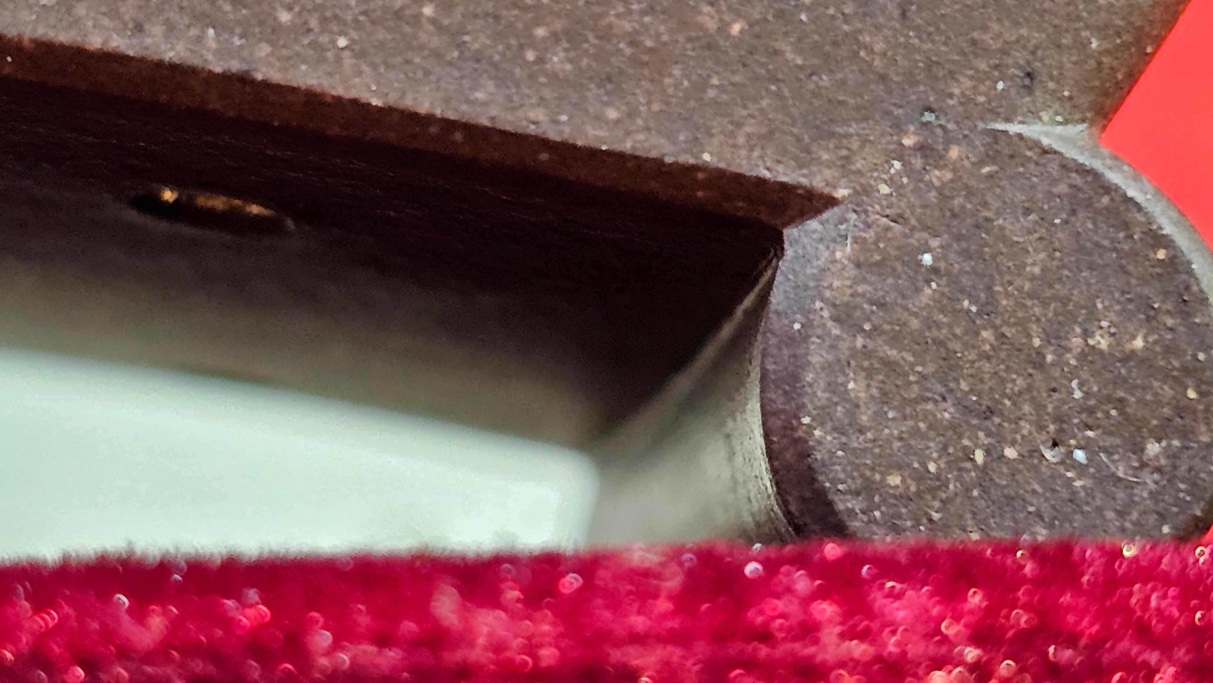 《清贡扇形盆》"Qing Gong Shan Xing Pen ~ Qing Style Fan-Shape Open Configuration", Di Cao Qing Zi Ni, by L2A Senior Consummate Artist Yuan Hui 高级振兴技艺师兼高级工艺美术师～袁辉。