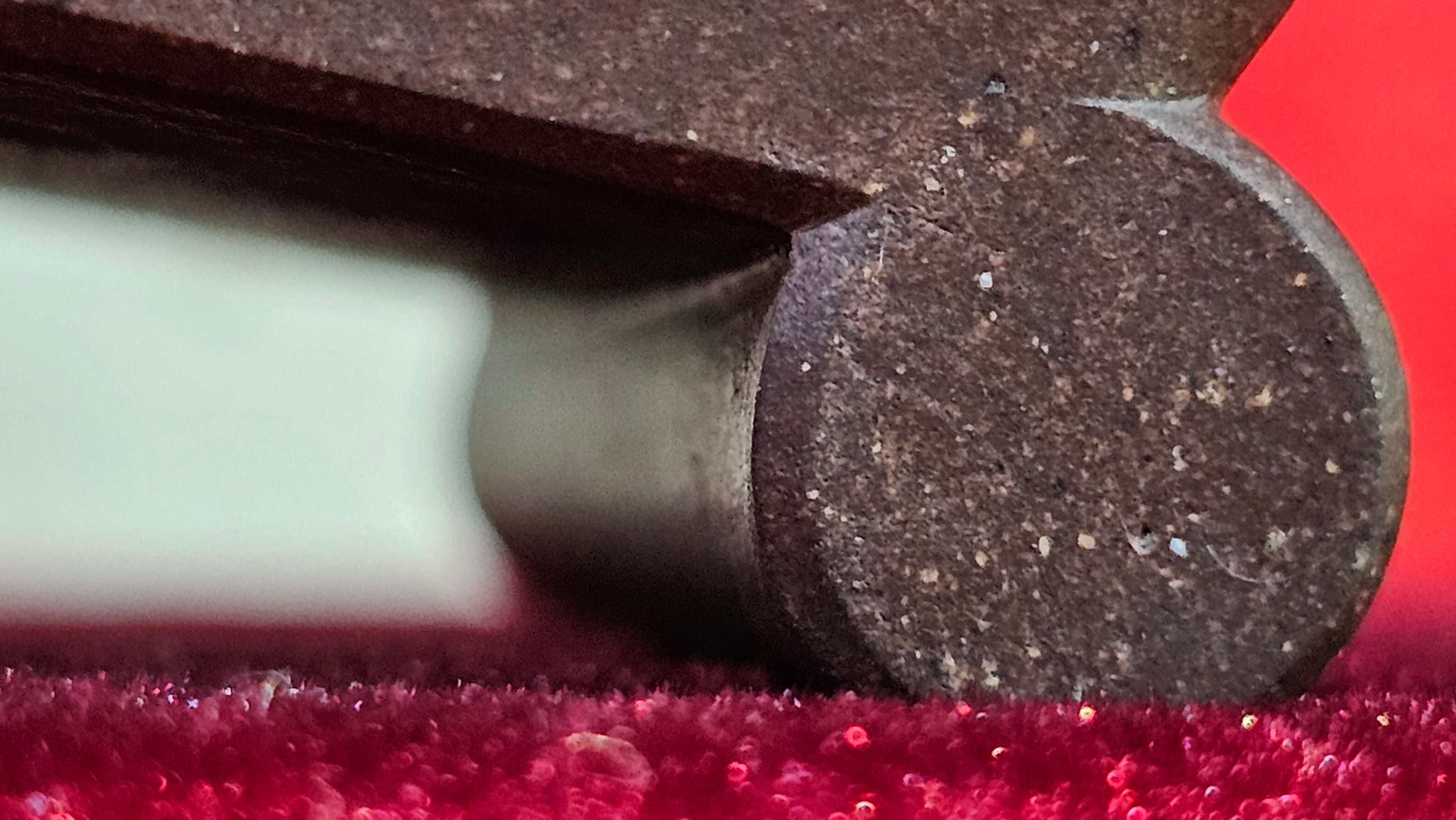 《清贡扇形盆》"Qing Gong Shan Xing Pen ~ Qing Style Fan-Shape Open Configuration", Di Cao Qing Zi Ni, by L2A Senior Consummate Artist Yuan Hui 高级振兴技艺师兼高级工艺美术师～袁辉。