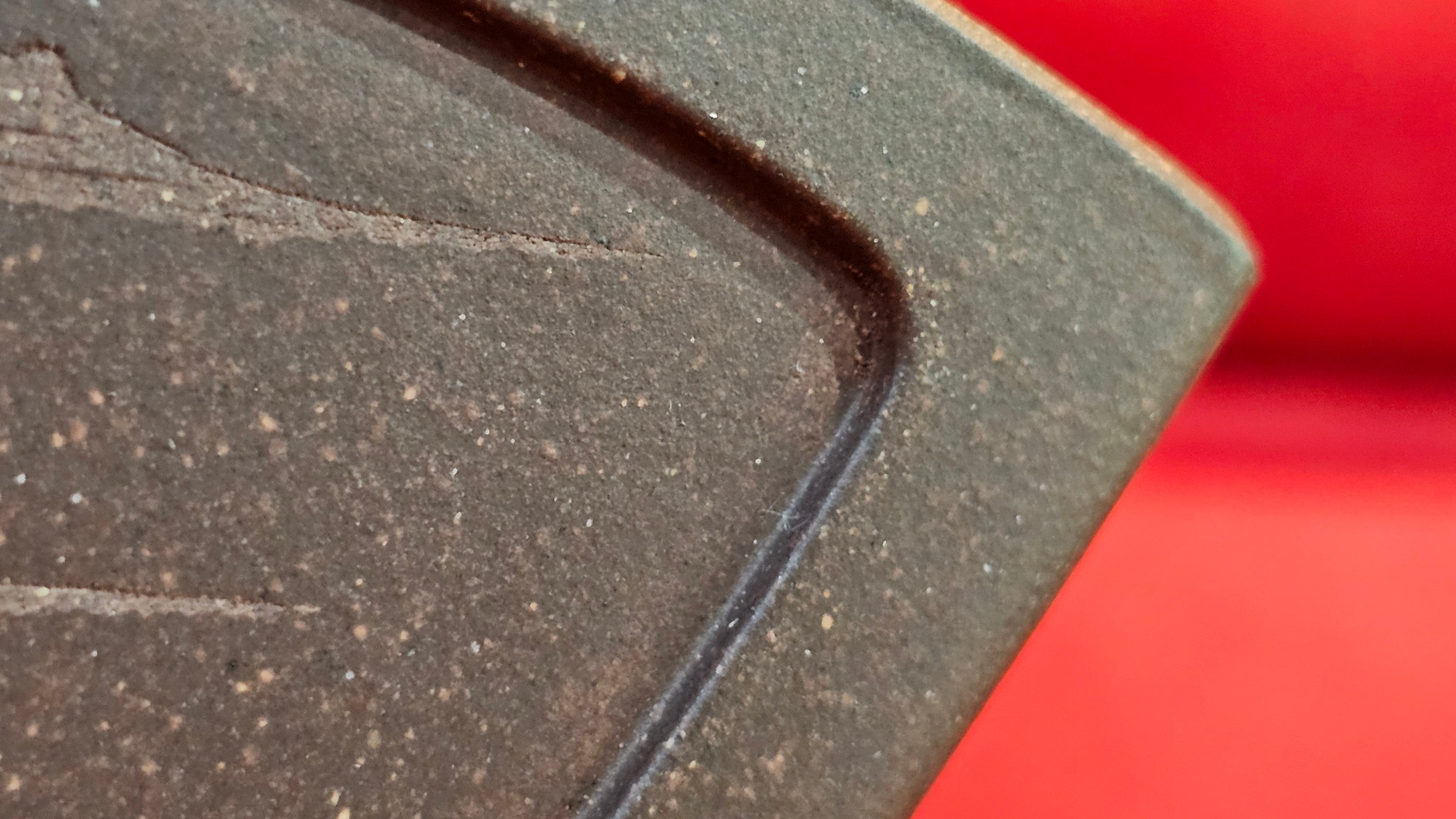 《清贡扇形盆》"Qing Gong Shan Xing Pen ~ Qing Style Fan-Shape Open Configuration", Di Cao Qing Zi Ni, by L2A Senior Consummate Artist Yuan Hui 高级振兴技艺师兼高级工艺美术师～袁辉。