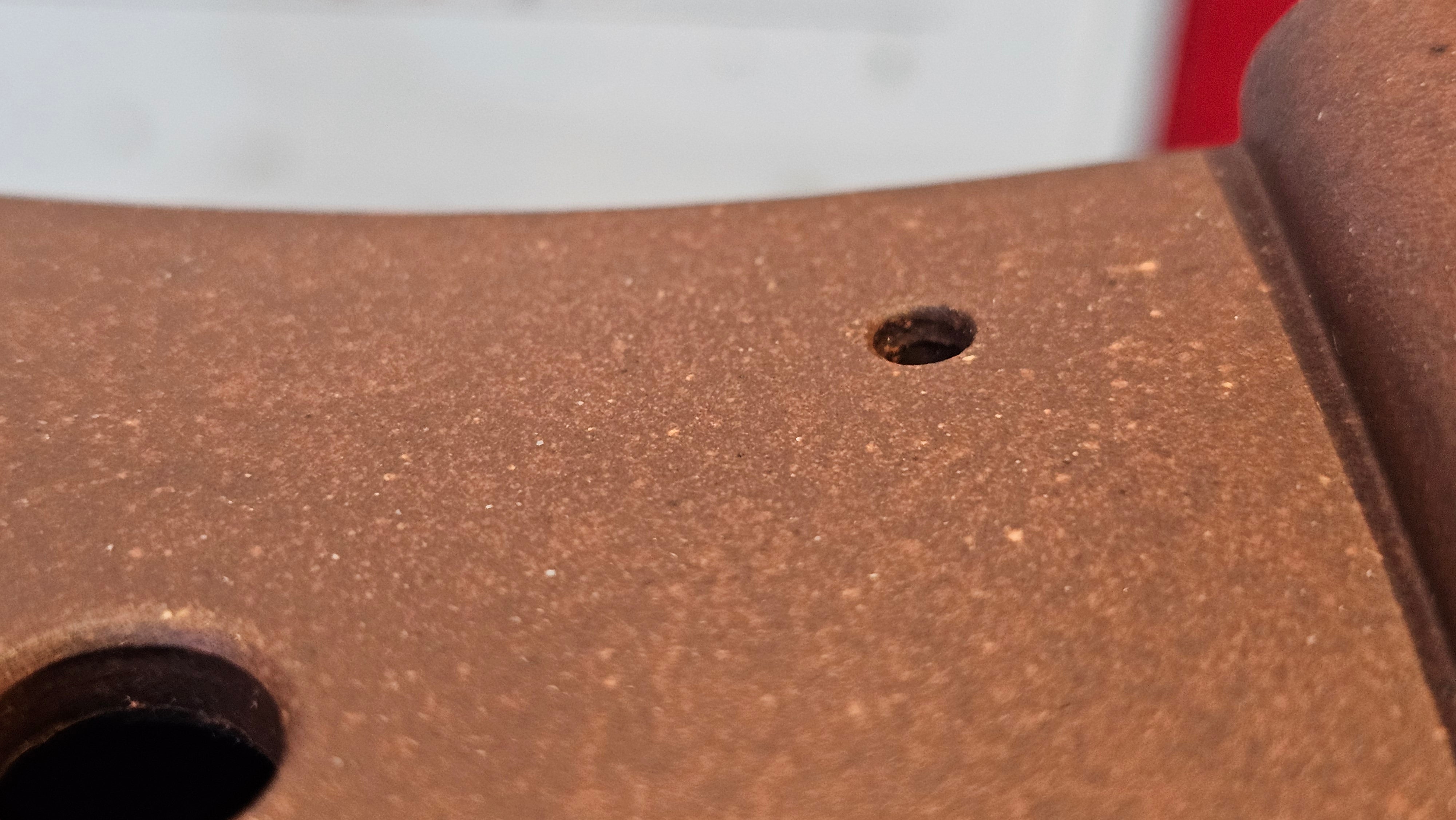 《清贡扇形盆》"Qing Gong Shan Xing Pen ~ Qing Style Fan-Shape Open Configuration", Di Cao Qing Zi Ni, by L2A Senior Consummate Artist Yuan Hui 高级振兴技艺师兼高级工艺美术师～袁辉。