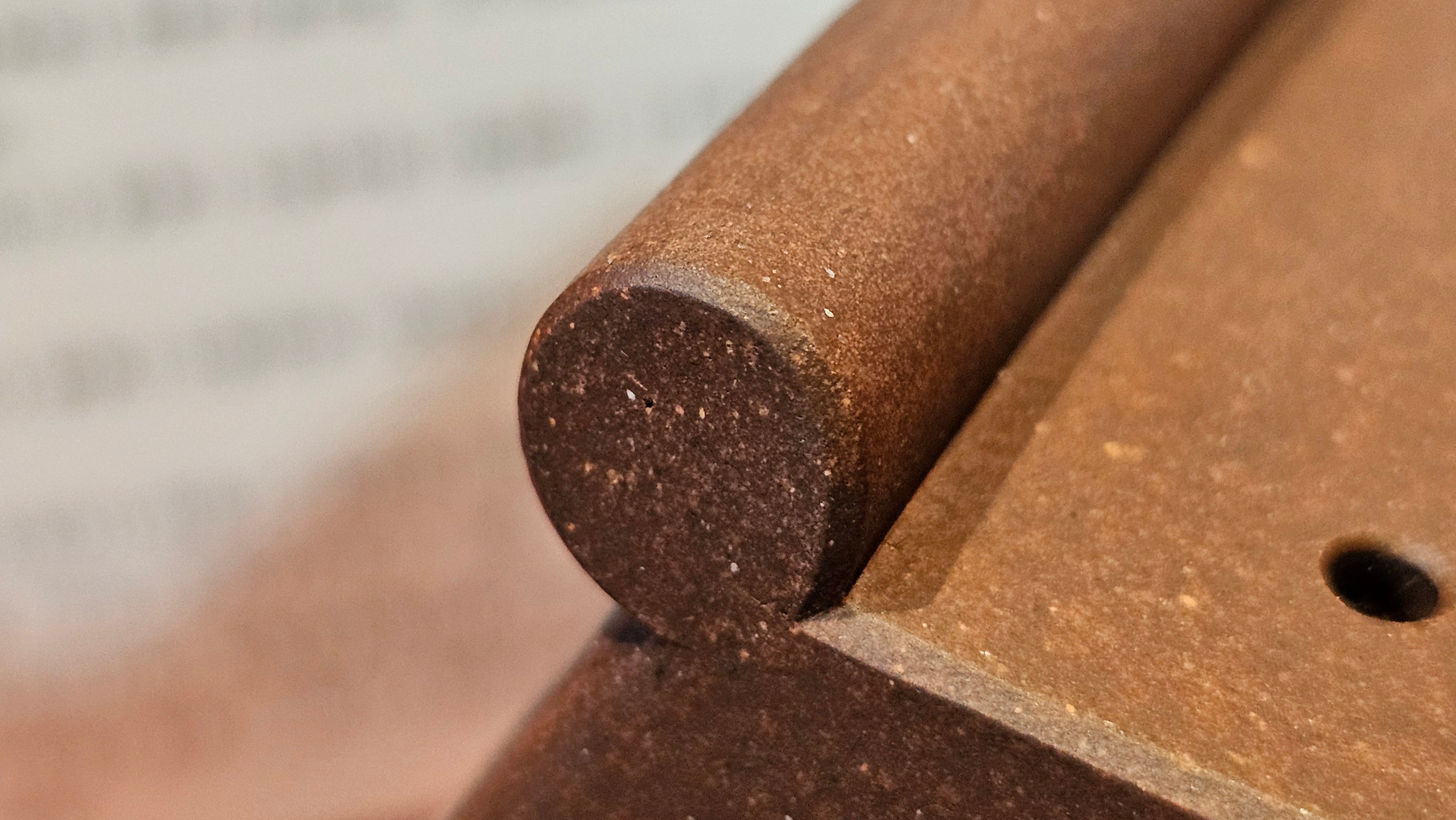 《清贡扇形盆》"Qing Gong Shan Xing Pen ~ Qing Style Fan-Shape Open Configuration", Di Cao Qing Zi Ni, by L2A Senior Consummate Artist Yuan Hui 高级振兴技艺师兼高级工艺美术师～袁辉。