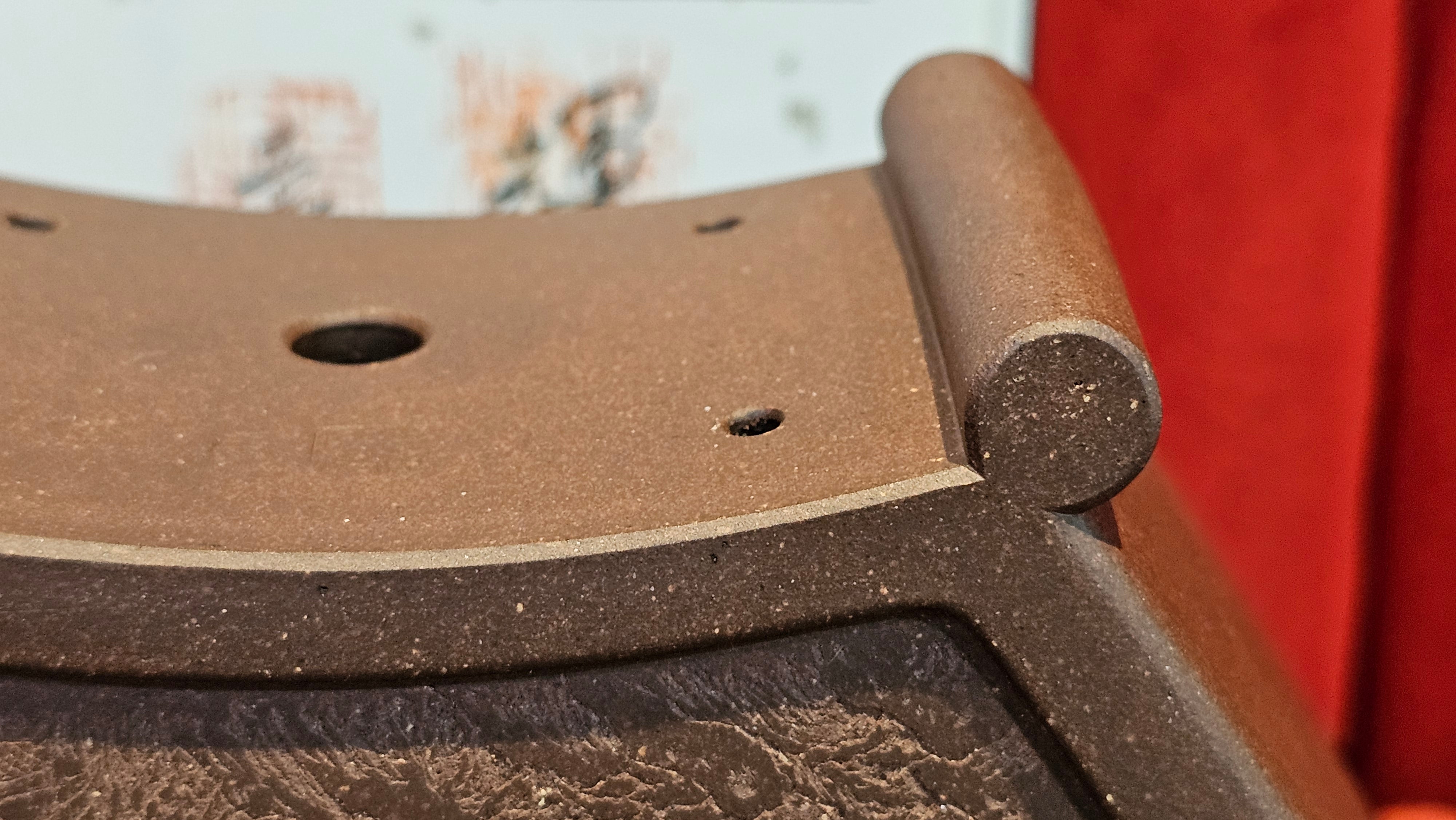 《清贡扇形盆》"Qing Gong Shan Xing Pen ~ Qing Style Fan-Shape Open Configuration", Di Cao Qing Zi Ni, by L2A Senior Consummate Artist Yuan Hui 高级振兴技艺师兼高级工艺美术师～袁辉。