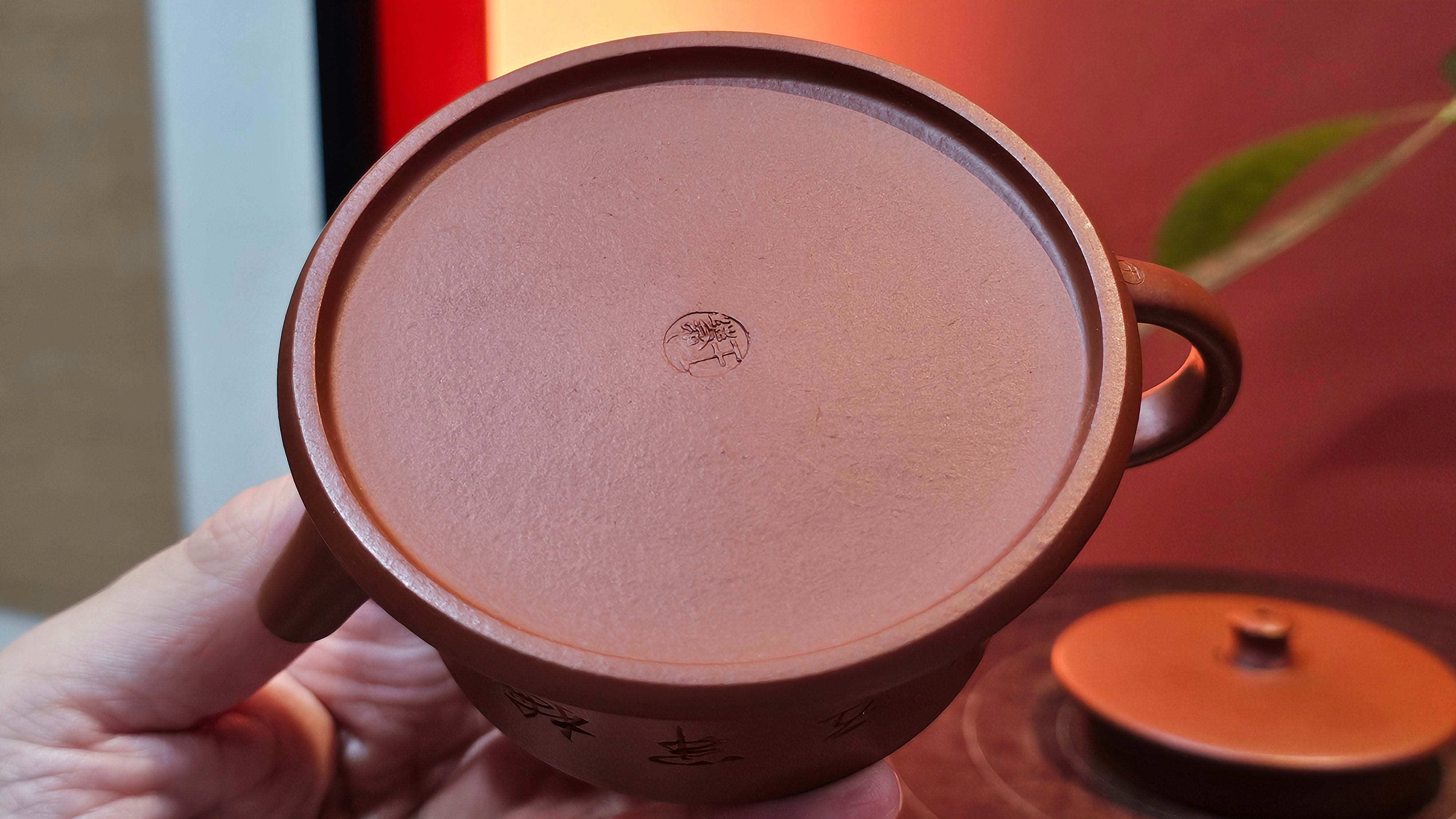 Yun Zhu 云柱 "Pillar of the Heavens", 130.5ml, Xiao Mei Yao Zhu Ni, by Craftsman Wang Hui 王慧 ~ "梅开五福" and Plum Blossoms Engraving by Craftsman Yi De Shu 一德书 ~!Congratulations to Ms S.C.! 1336hrs 20th Oct 2025, Geneva, IL!