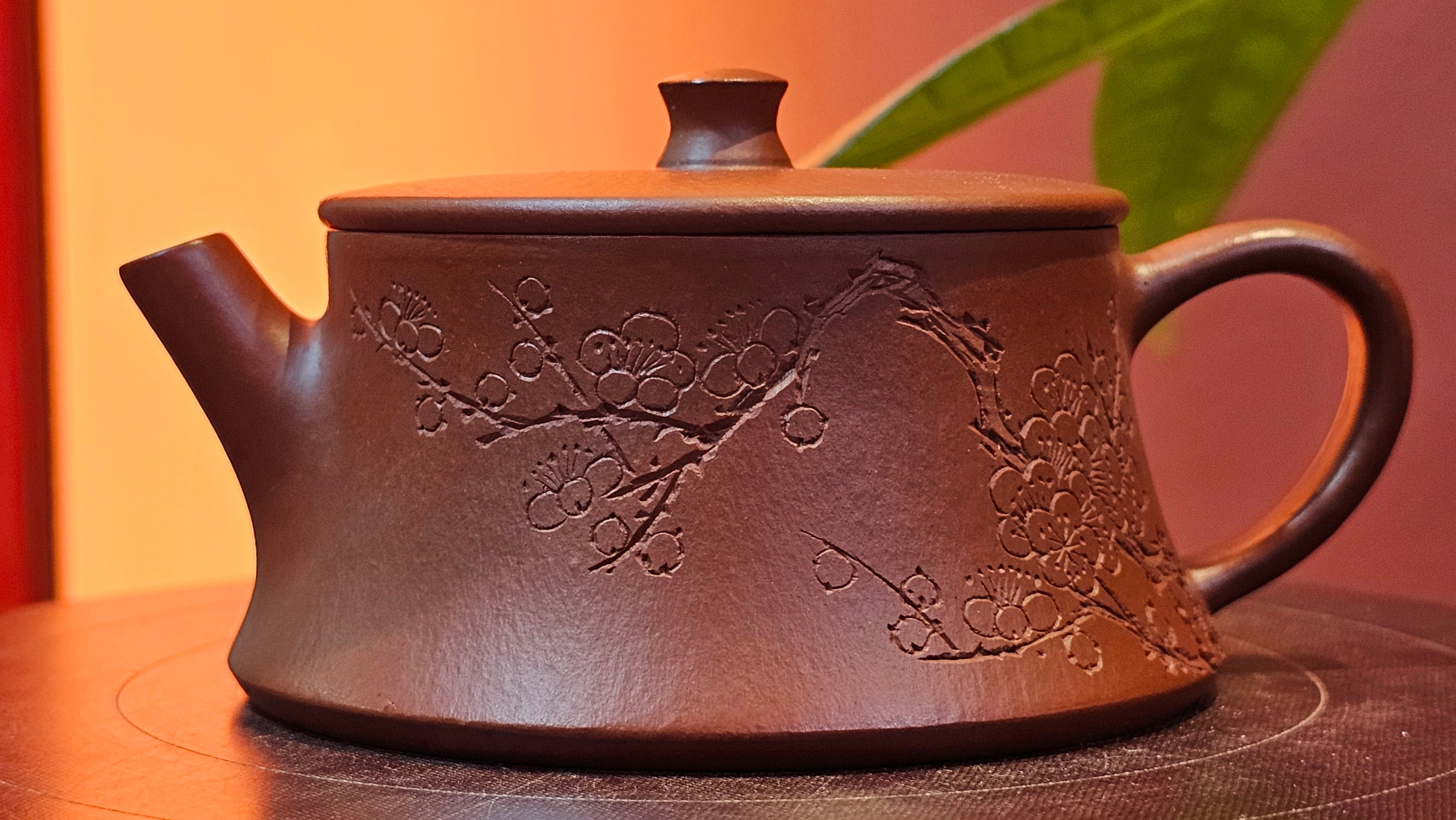 Yun Zhu 云柱 "Pillar of the Heavens", 130.5ml, Xiao Mei Yao Zhu Ni, by Craftsman Wang Hui 王慧 ~ "梅开五福" and Plum Blossoms Engraving by Craftsman Yi De Shu 一德书 ~!Congratulations to Ms S.C.! 1336hrs 20th Oct 2025, Geneva, IL!