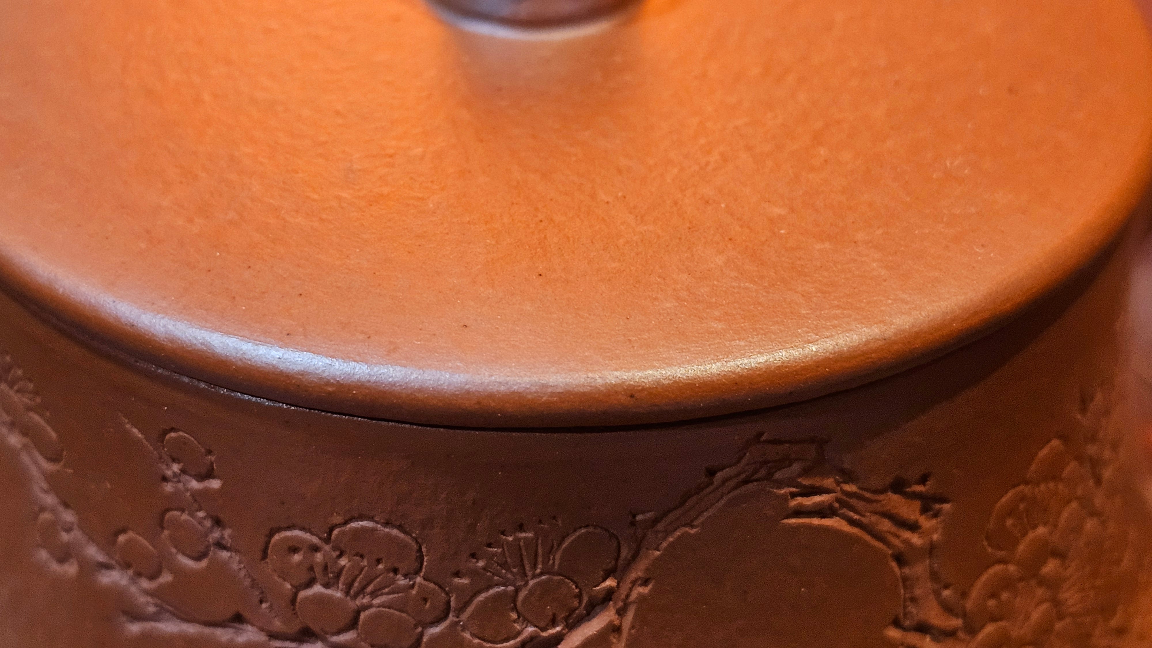 Yun Zhu 云柱 "Pillar of the Heavens", 130.5ml, Xiao Mei Yao Zhu Ni, by Craftsman Wang Hui 王慧 ~ "梅开五福" and Plum Blossoms Engraving by Craftsman Yi De Shu 一德书 ~!Congratulations to Ms S.C.! 1336hrs 20th Oct 2025, Geneva, IL!