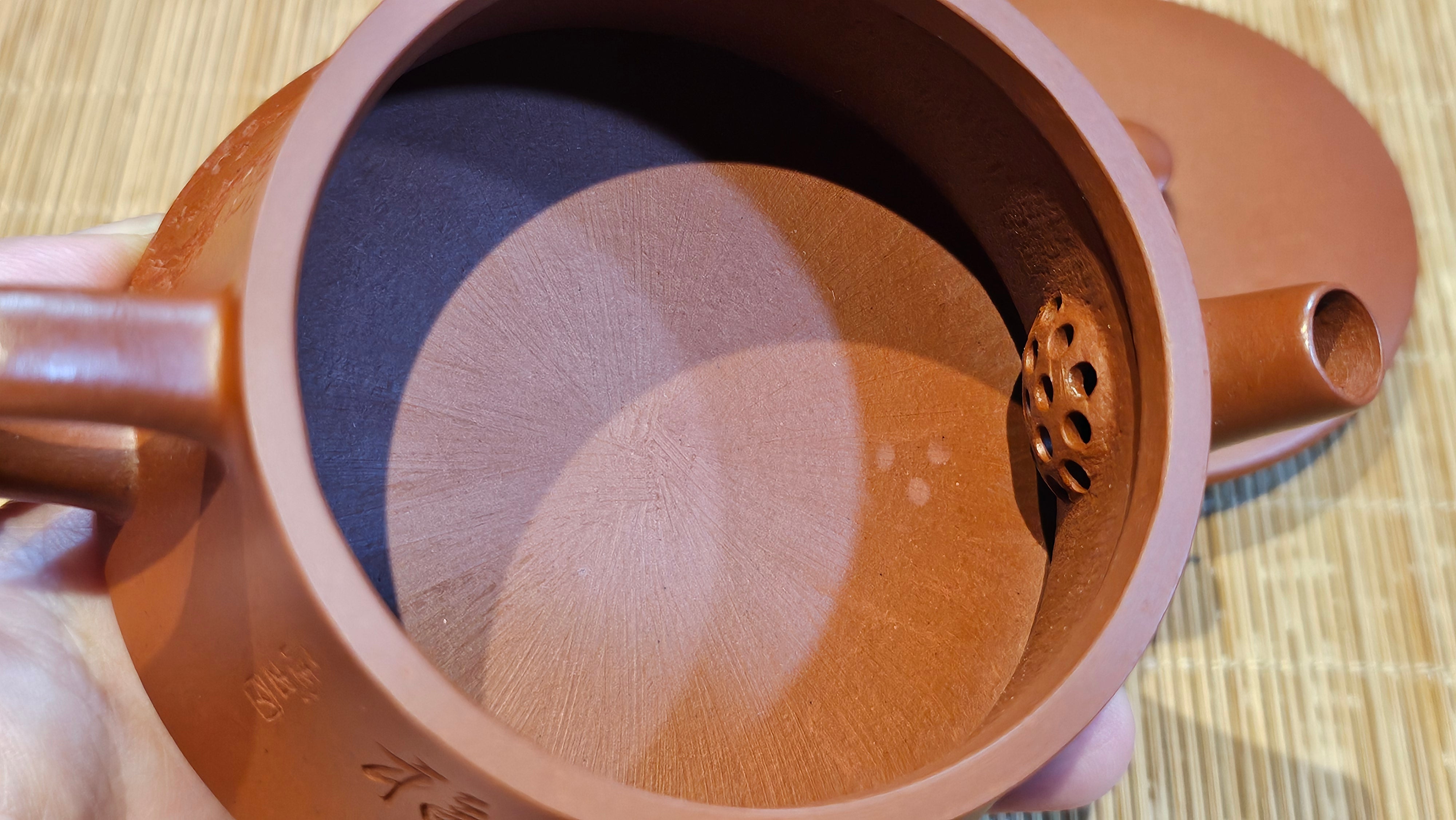 Yun Zhu 云柱 "Pillar of the Heavens", 130.5ml, Xiao Mei Yao Zhu Ni, by Craftsman Wang Hui 王慧 ~ "梅开五福" and Plum Blossoms Engraving by Craftsman Yi De Shu 一德书 ~!Congratulations to Ms S.C.! 1336hrs 20th Oct 2025, Geneva, IL!