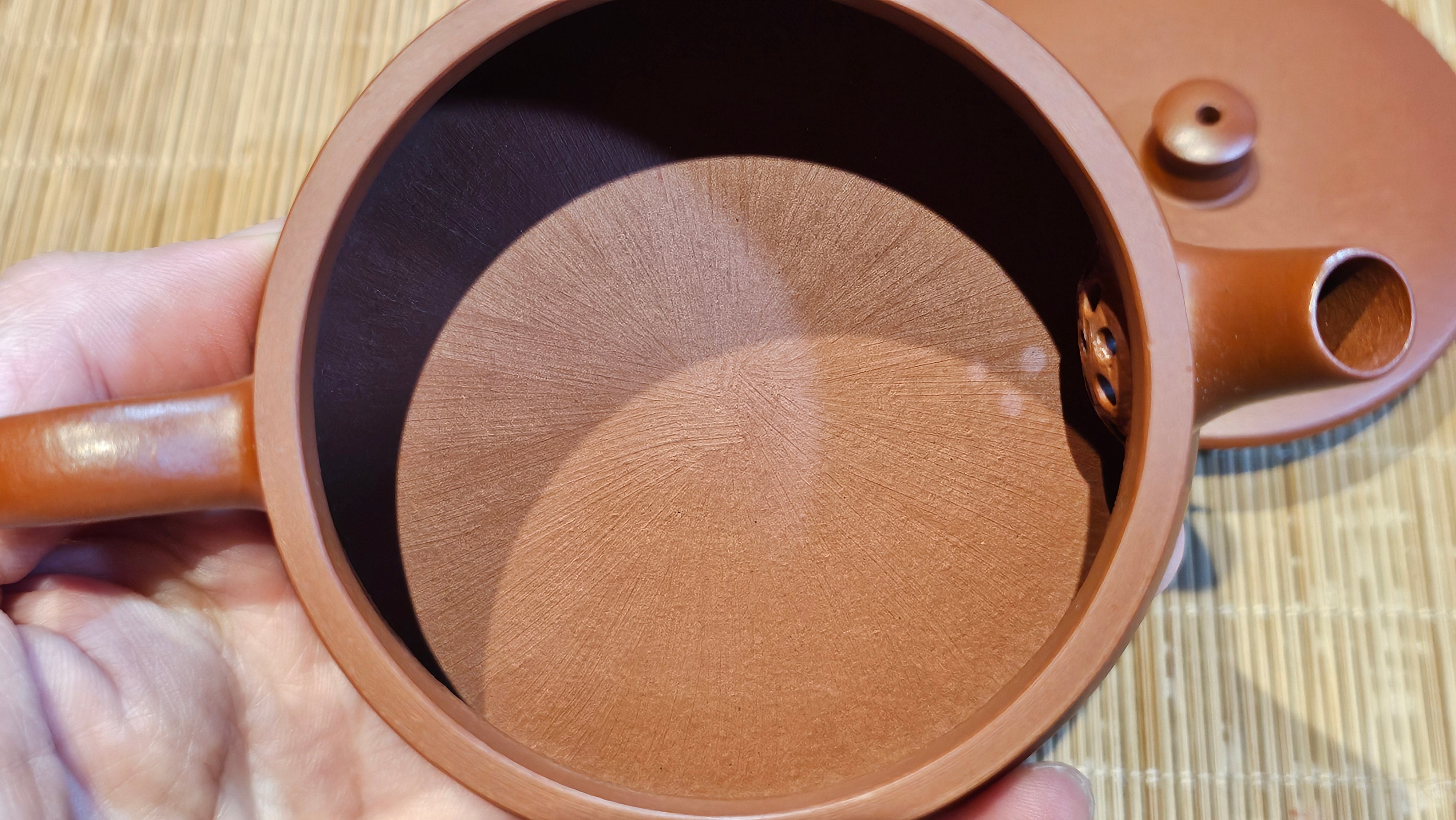 Yun Zhu 云柱 "Pillar of the Heavens", 130.5ml, Xiao Mei Yao Zhu Ni, by Craftsman Wang Hui 王慧 ~ "梅开五福" and Plum Blossoms Engraving by Craftsman Yi De Shu 一德书 ~!Congratulations to Ms S.C.! 1336hrs 20th Oct 2025, Geneva, IL!