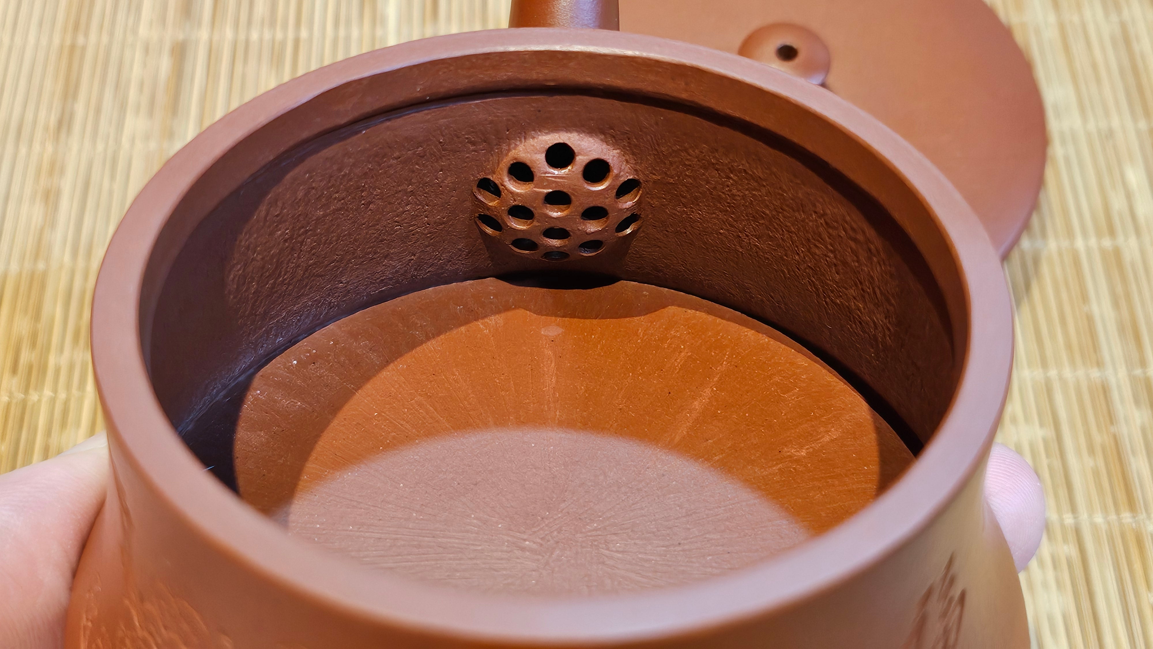 Yun Zhu 云柱 "Pillar of the Heavens", 130.5ml, Xiao Mei Yao Zhu Ni, by Craftsman Wang Hui 王慧 ~ "梅开五福" and Plum Blossoms Engraving by Craftsman Yi De Shu 一德书 ~!Congratulations to Ms S.C.! 1336hrs 20th Oct 2025, Geneva, IL!