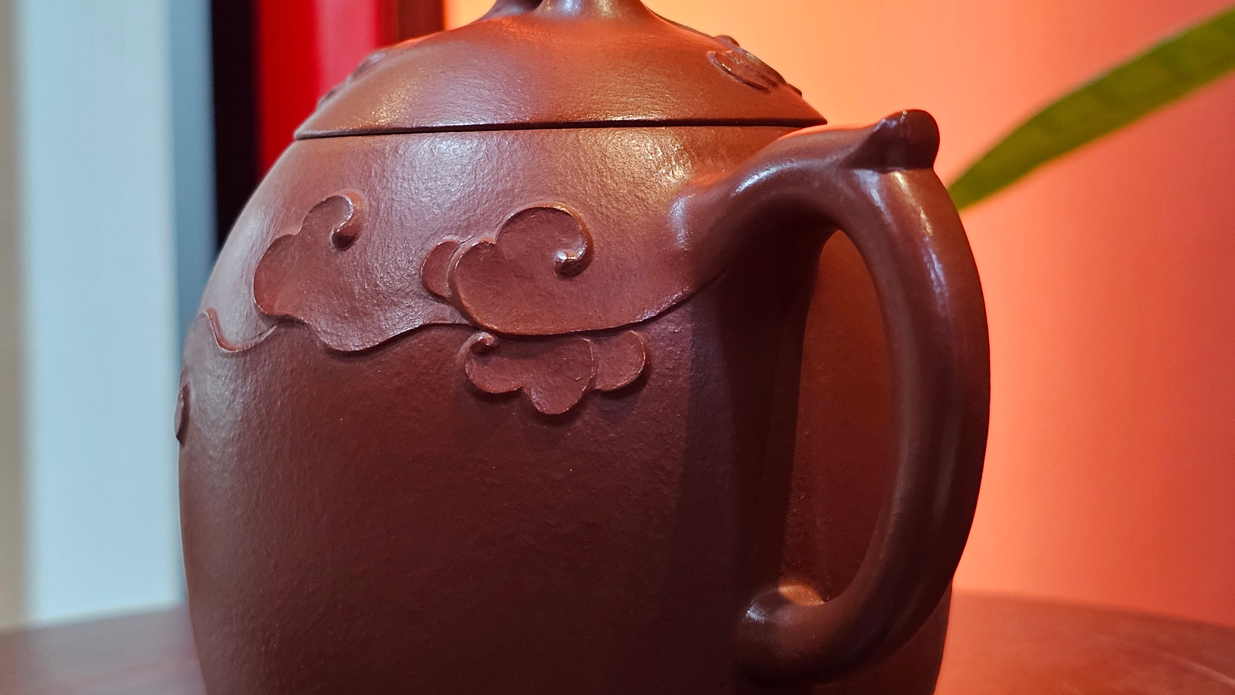 Qin Quan 秦权, with Oriental Clouds Embellishments 云朵贴花工艺, 187.8ml, Xiao Mei Yao Zhu Ni 小煤窑朱泥, by Craftsman Chen Yue Fei 陈跃飞 ~ Congratulations!to Mr C.M.! 1116hrs 31st Oct 2025, Renens! Switzerland🇨🇭!