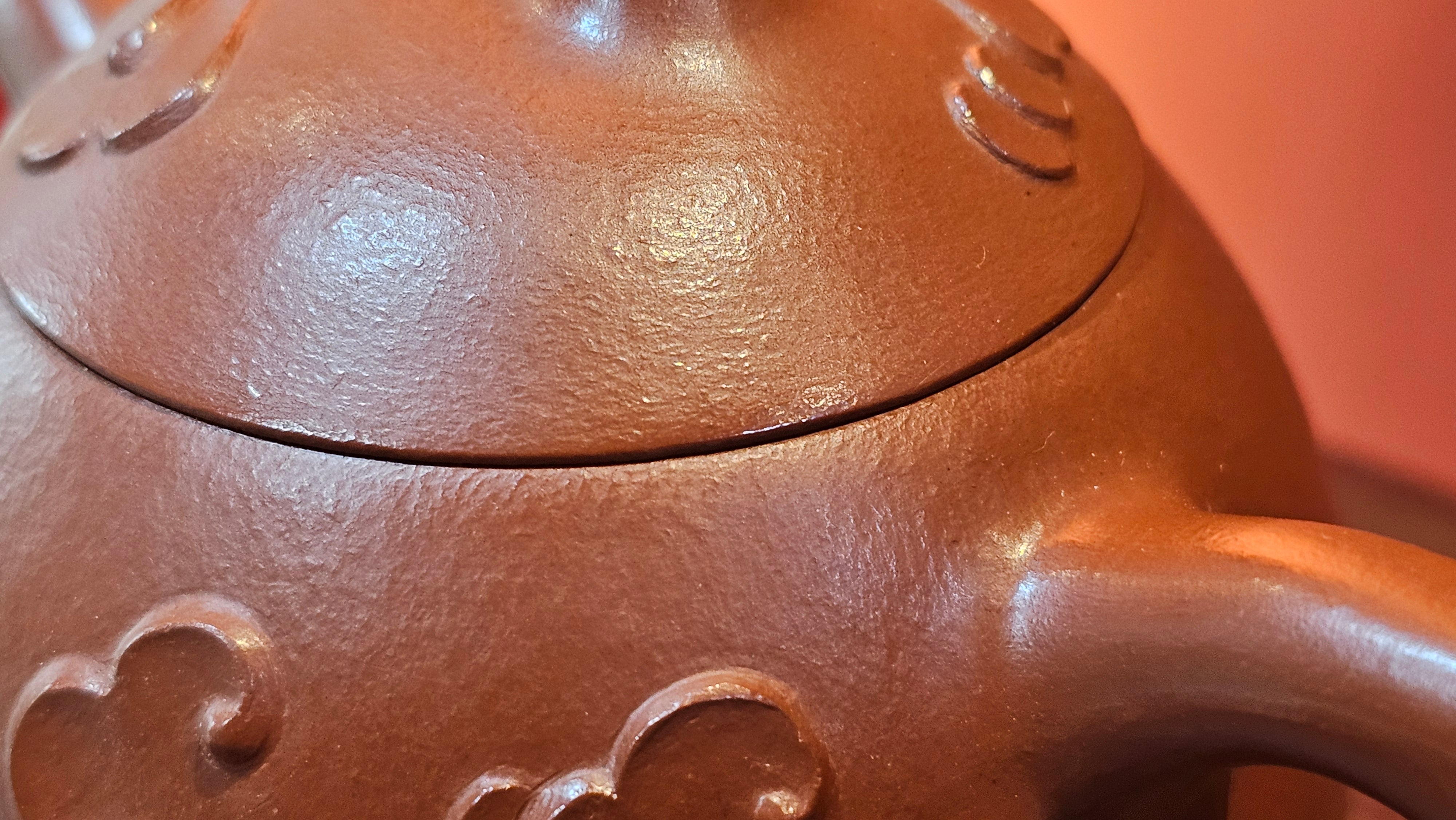 Qin Quan 秦权, with Oriental Clouds Embellishments 云朵贴花工艺, 187.8ml, Xiao Mei Yao Zhu Ni 小煤窑朱泥, by Craftsman Chen Yue Fei 陈跃飞 ~ Congratulations!to Mr C.M.! 1116hrs 31st Oct 2025, Renens! Switzerland🇨🇭!