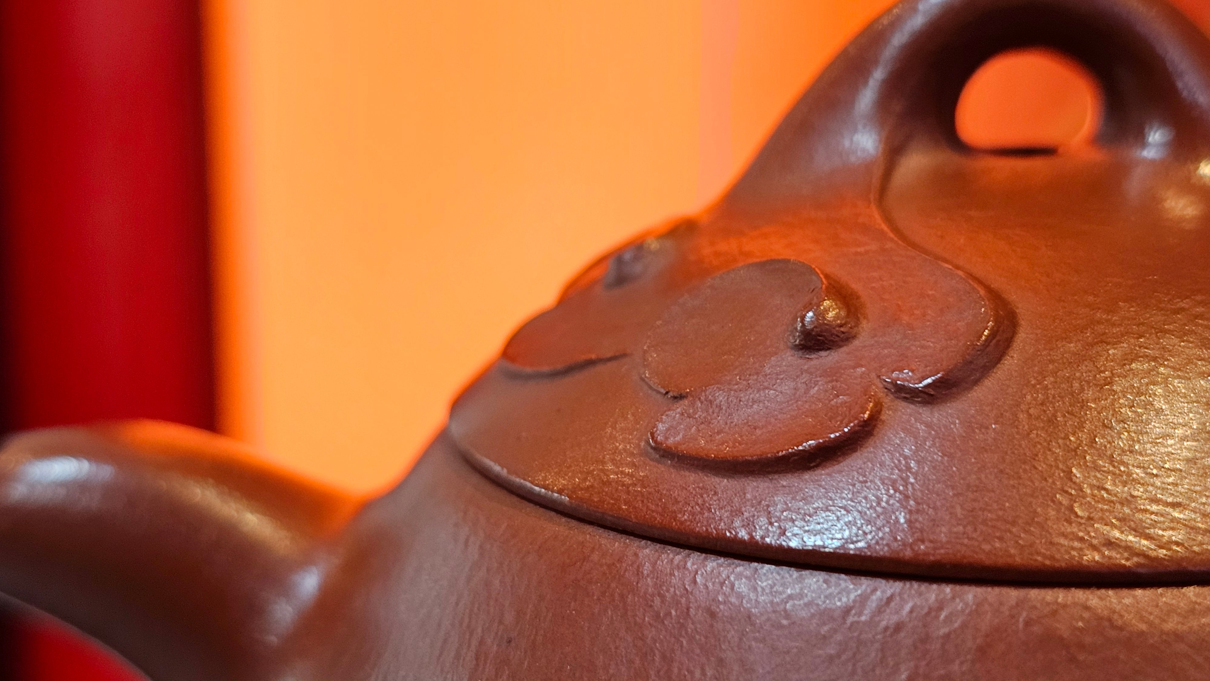 Qin Quan 秦权, with Oriental Clouds Embellishments 云朵贴花工艺, 187.8ml, Xiao Mei Yao Zhu Ni 小煤窑朱泥, by Craftsman Chen Yue Fei 陈跃飞 ~ Congratulations!to Mr C.M.! 1116hrs 31st Oct 2025, Renens! Switzerland🇨🇭!