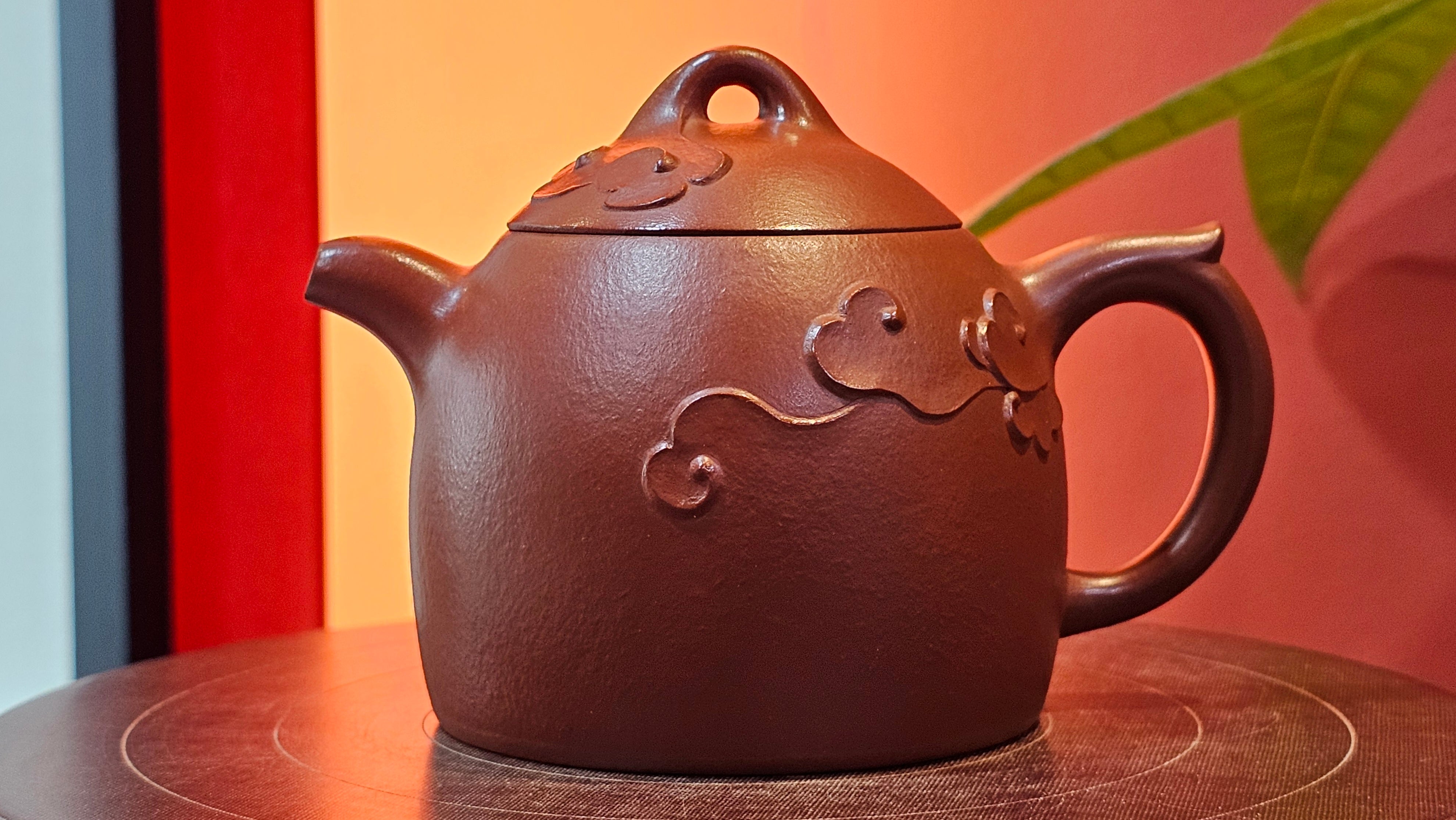 Qin Quan 秦权, with Oriental Clouds Embellishments 云朵贴花工艺, 187.8ml, Xiao Mei Yao Zhu Ni 小煤窑朱泥, by Craftsman Chen Yue Fei 陈跃飞 ~ Congratulations!to Mr C.M.! 1116hrs 31st Oct 2025, Renens! Switzerland🇨🇭!