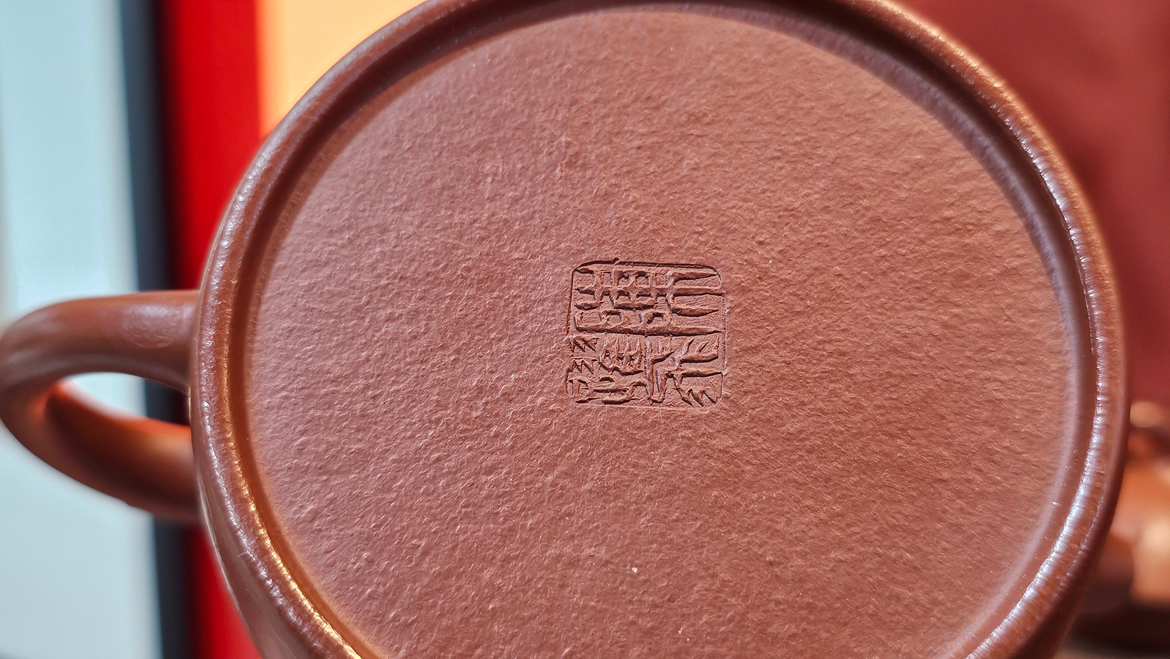 Qin Quan 秦权, with Oriental Clouds Embellishments 云朵贴花工艺, 187.8ml, Xiao Mei Yao Zhu Ni 小煤窑朱泥, by Craftsman Chen Yue Fei 陈跃飞 ~ Congratulations!to Mr C.M.! 1116hrs 31st Oct 2025, Renens! Switzerland🇨🇭!