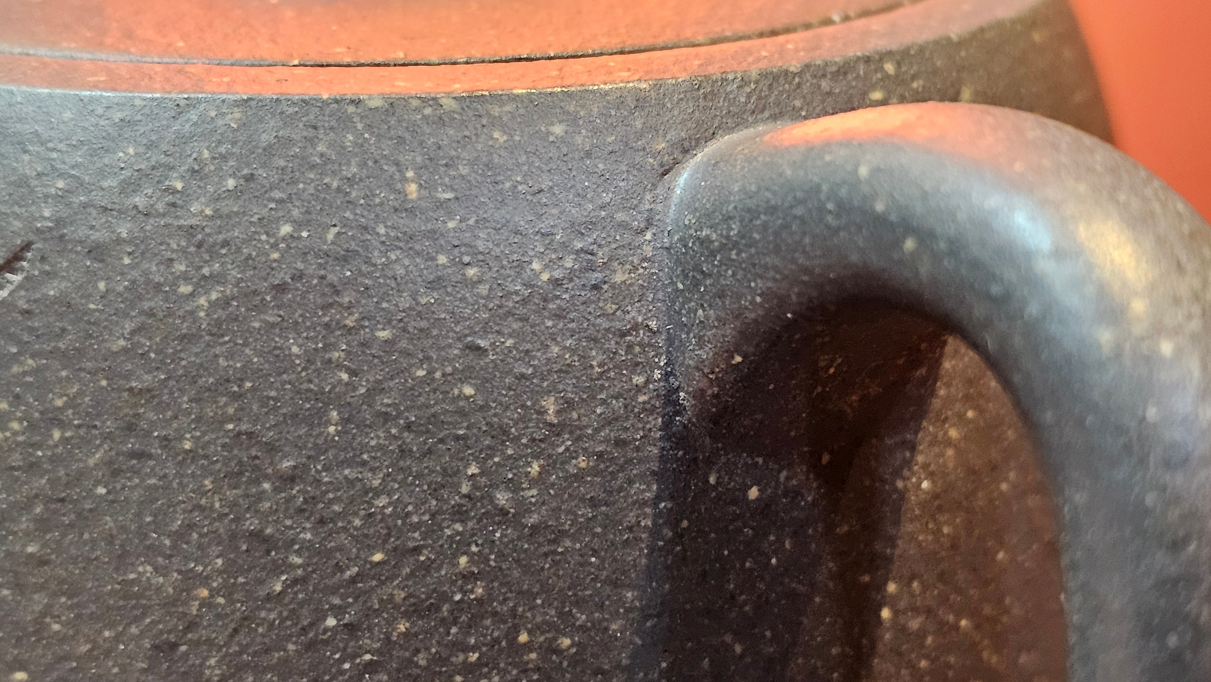 Niu Gai Jing Lan《牛盖井栏》, 162.3ml, Hei Zi Ni 黑紫泥, with Chinese Bronze Age Patterns~Engraving Art 青铜器纹样~刻绘, by our Craftsman Zhang Huan 张欢 ~ Congratulations to Mr F.S.! 2313hrs 22nd Oct 2025, Grenoble! France🇫🇷!