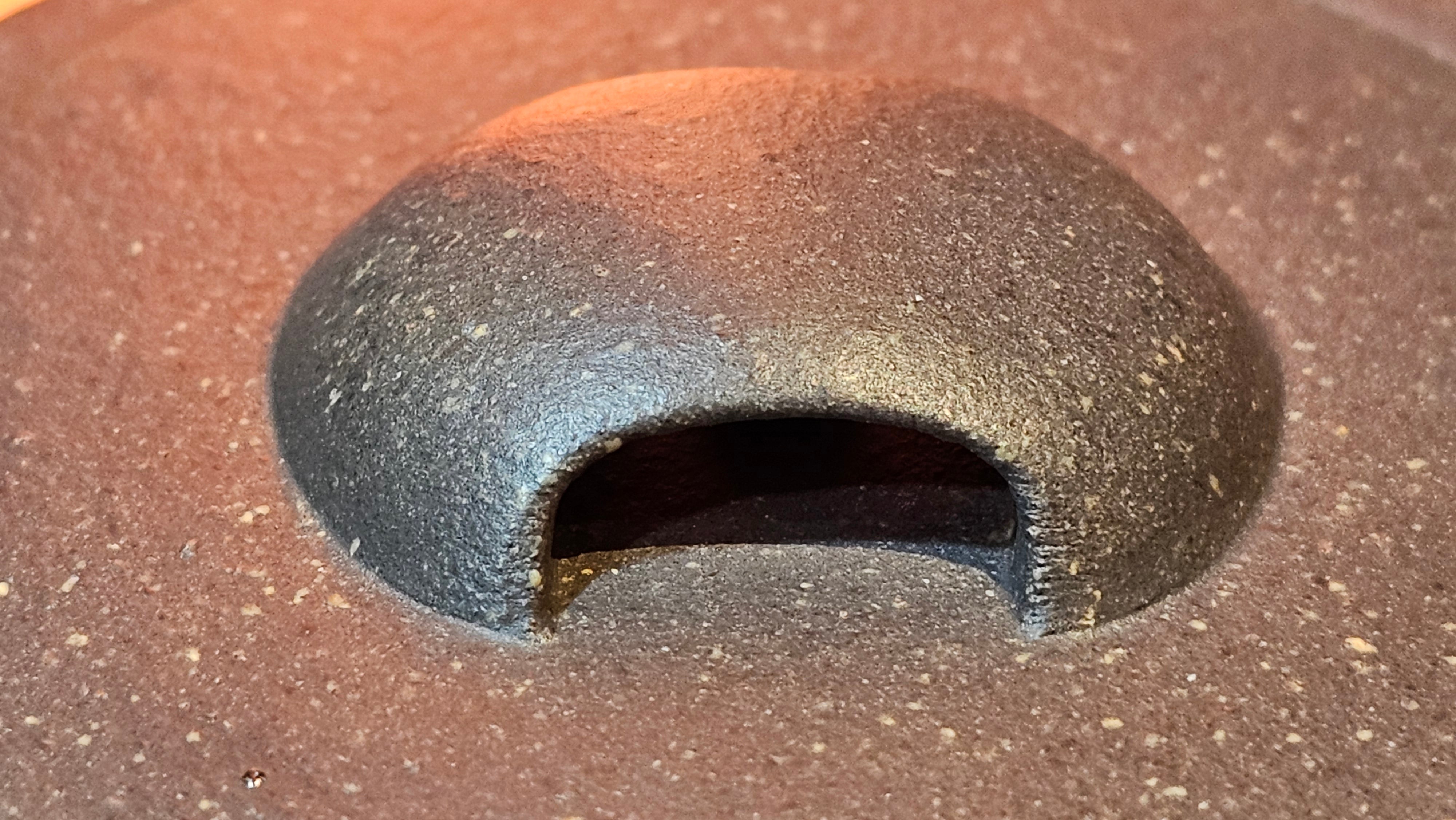 Niu Gai Jing Lan《牛盖井栏》, 162.3ml, Hei Zi Ni 黑紫泥, with Chinese Bronze Age Patterns~Engraving Art 青铜器纹样~刻绘, by our Craftsman Zhang Huan 张欢 ~ Congratulations to Mr F.S.! 2313hrs 22nd Oct 2025, Grenoble! France🇫🇷!