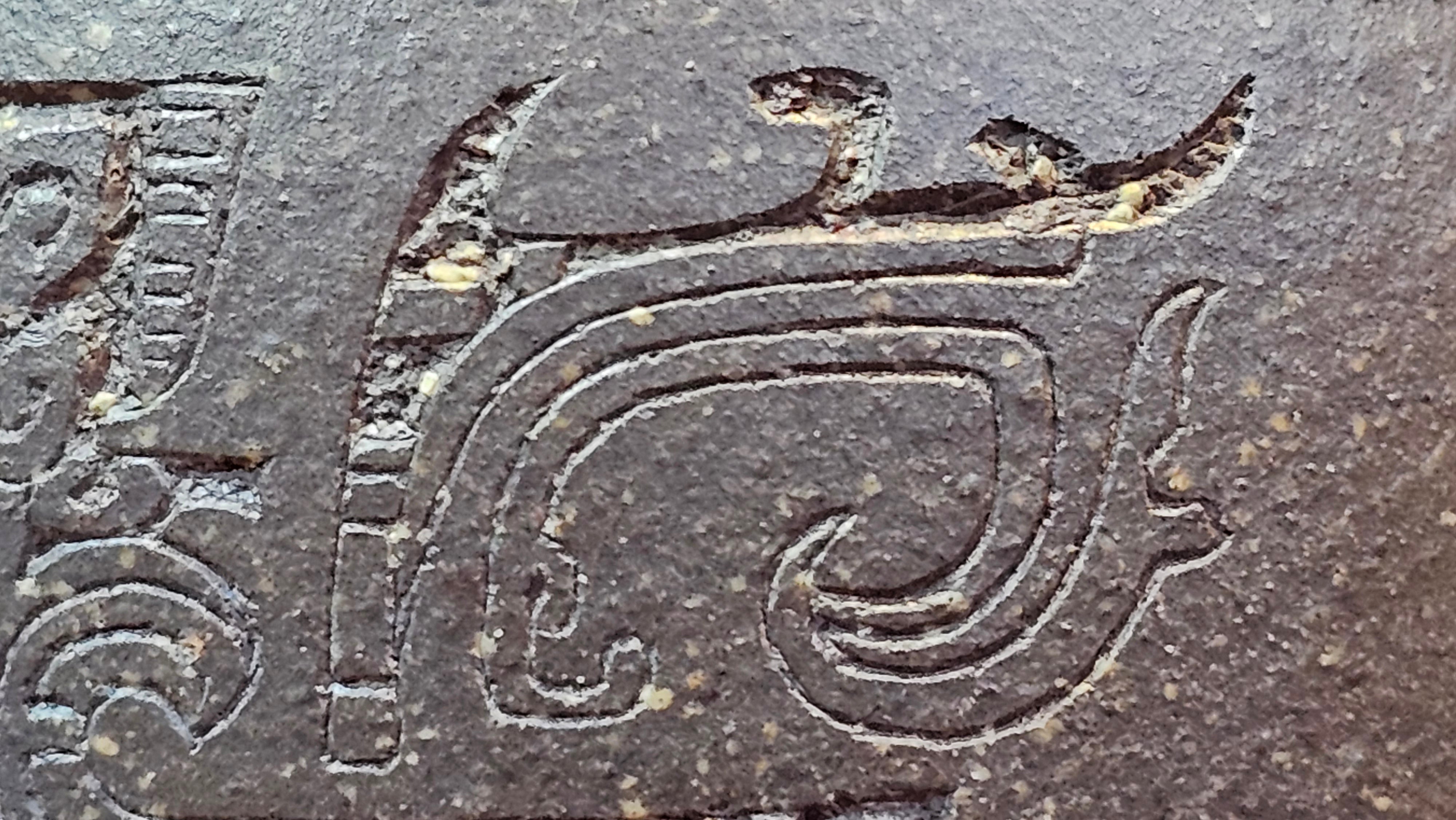 Niu Gai Jing Lan《牛盖井栏》, 162.3ml, Hei Zi Ni 黑紫泥, with Chinese Bronze Age Patterns~Engraving Art 青铜器纹样~刻绘, by our Craftsman Zhang Huan 张欢 ~ Congratulations to Mr F.S.! 2313hrs 22nd Oct 2025, Grenoble! France🇫🇷!