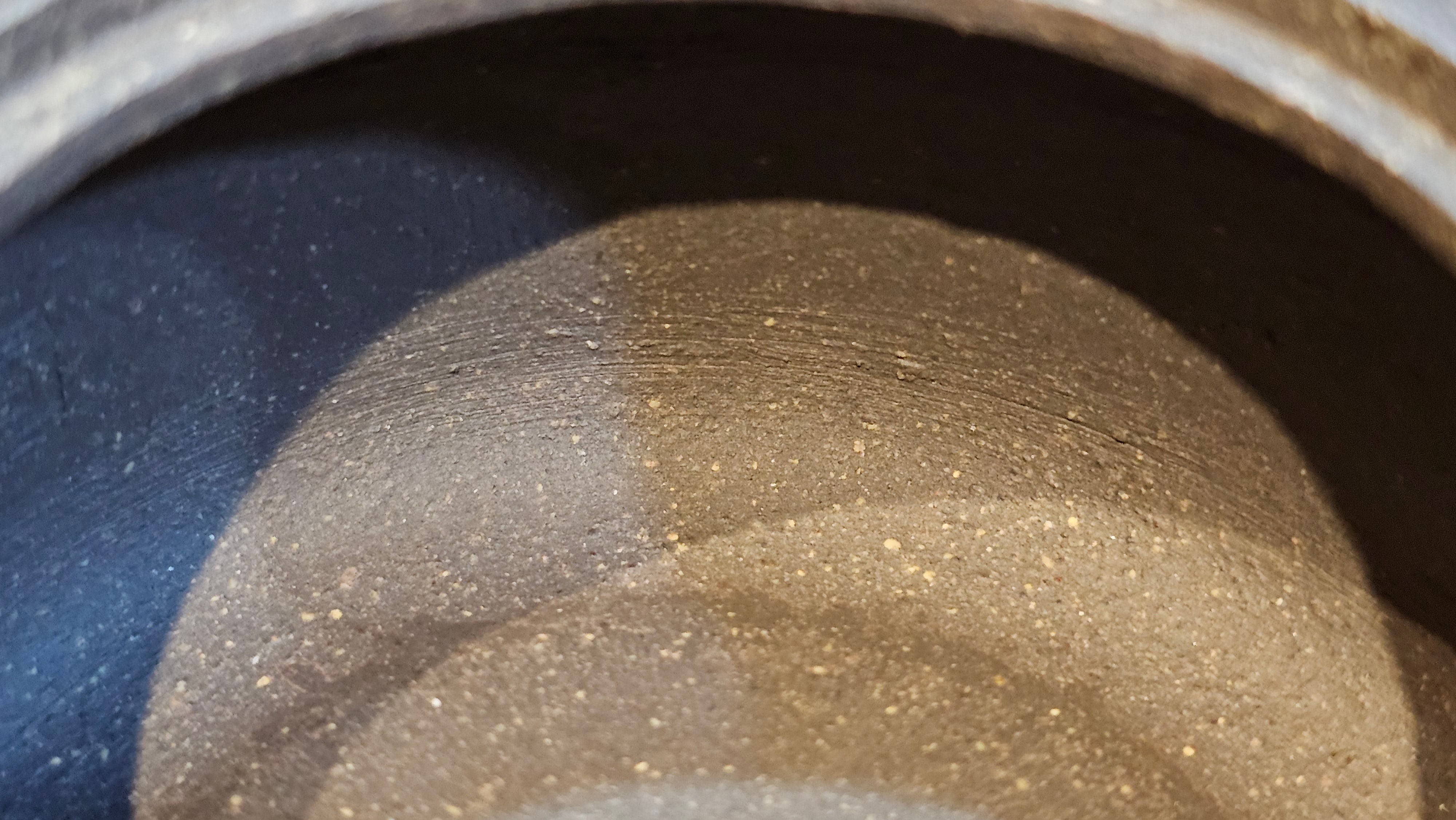 Niu Gai Jing Lan《牛盖井栏》, 162.3ml, Hei Zi Ni 黑紫泥, with Chinese Bronze Age Patterns~Engraving Art 青铜器纹样~刻绘, by our Craftsman Zhang Huan 张欢 ~ Congratulations to Mr F.S.! 2313hrs 22nd Oct 2025, Grenoble! France🇫🇷!