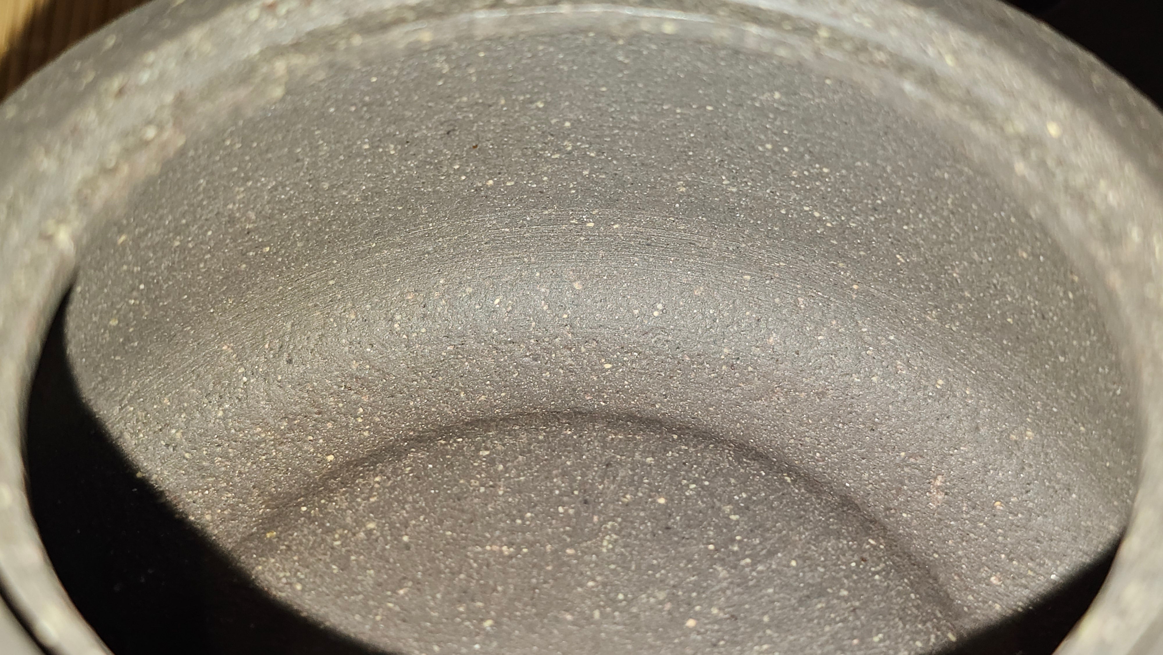 Niu Gai Jing Lan《牛盖井栏》, 162.3ml, Hei Zi Ni 黑紫泥, with Chinese Bronze Age Patterns~Engraving Art 青铜器纹样~刻绘, by our Craftsman Zhang Huan 张欢 ~ Congratulations to Mr F.S.! 2313hrs 22nd Oct 2025, Grenoble! France🇫🇷!