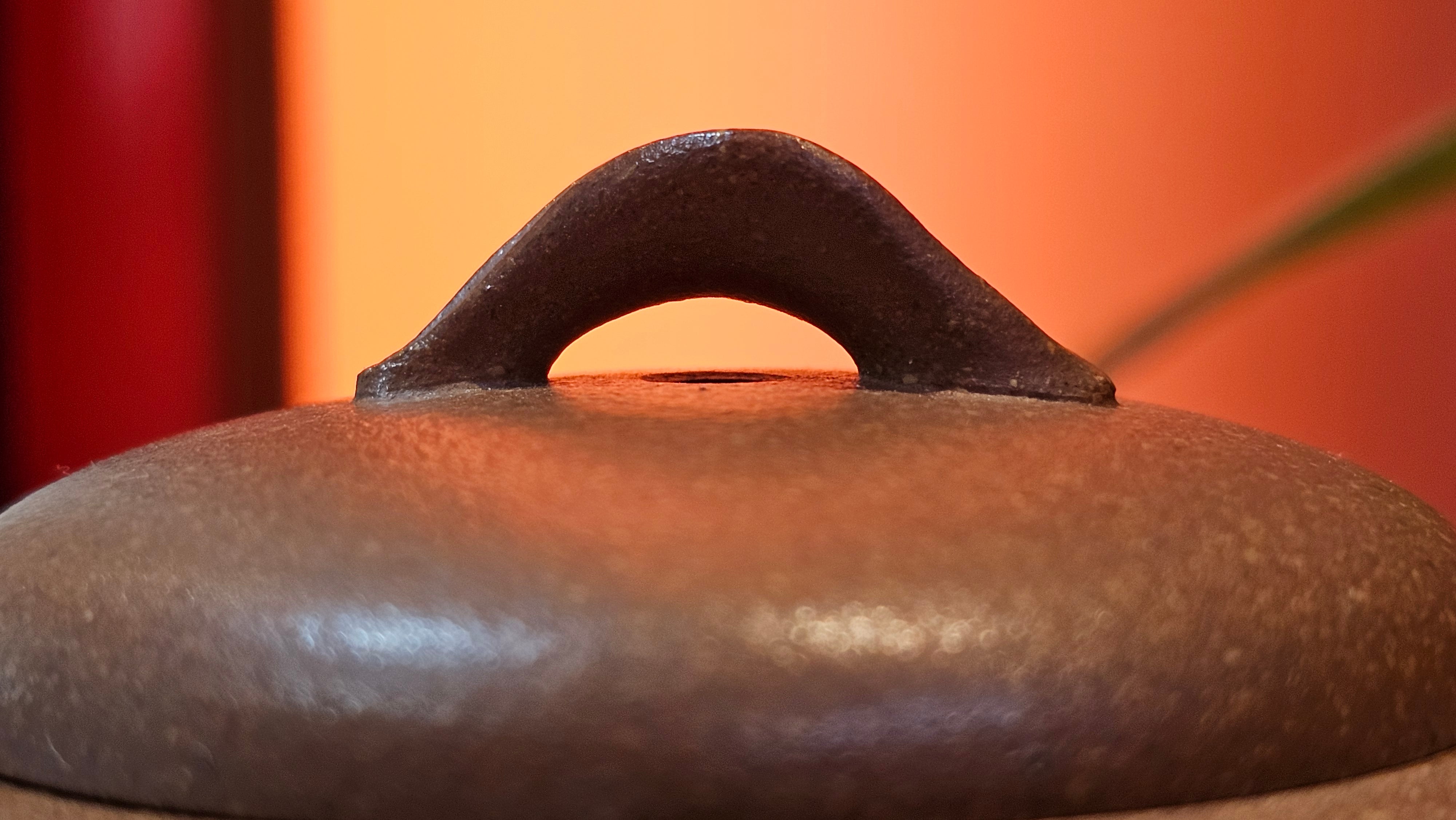 《一叶知秋》Yi Ye Zhi Qiu ~ "The Autumn Leaf", 168.2ml, Bao Shan Duan Ni 宝山段泥, by our Craftsman Zhang Huan 张欢, Bamboo and Calligraphy Engraving by Craftsman Yi Cheng 逸成  ~ Congratulations to Mr G.T.! 1418hrs 24th Oct 2025, Singapore🇸🇬!